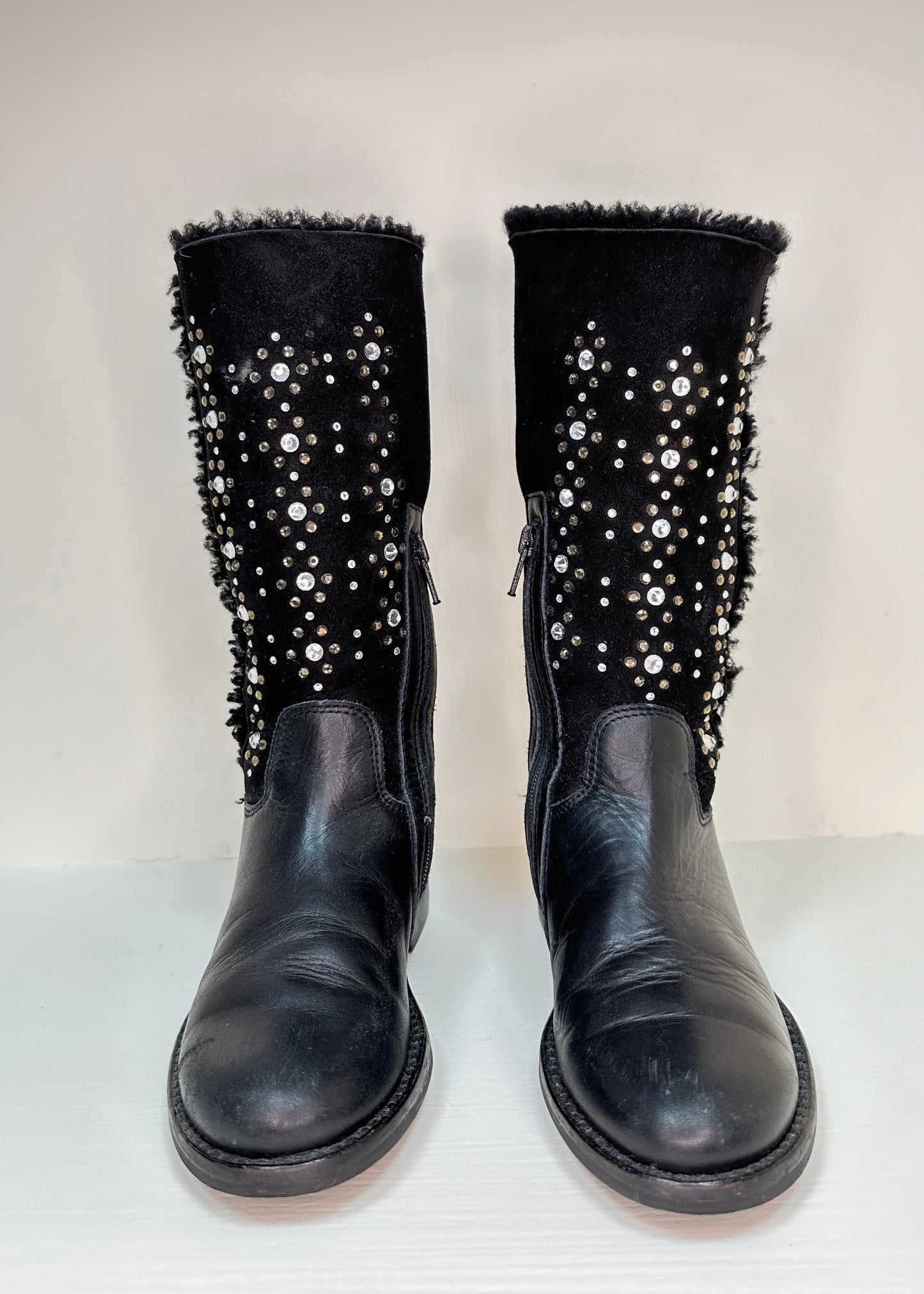 Botas de niña italiana Monnalisa🎀 Color negro con aplicaciones de brillos plateados y dorados Talla 30