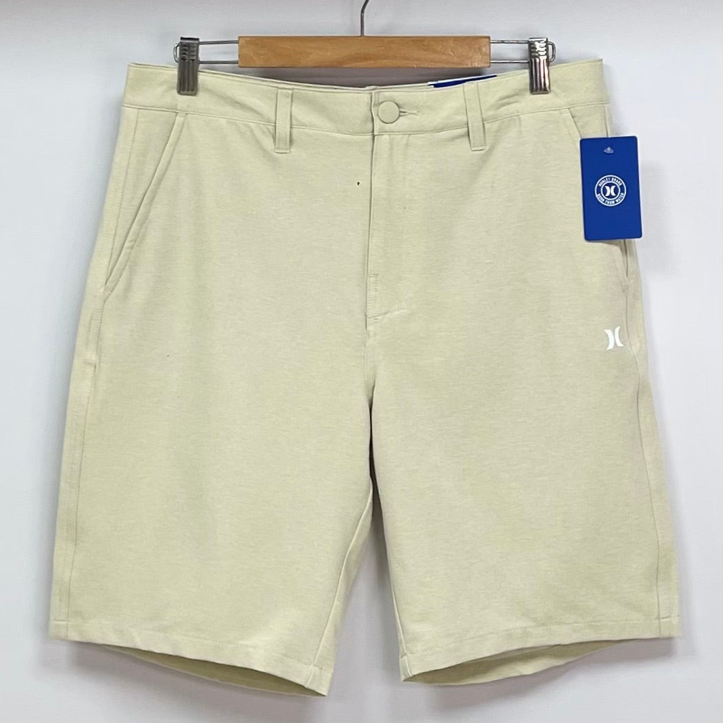 Short Híbrido Hurley 🏄🏽‍♂️ color beige Tela Performance Entalle clásico talla 32