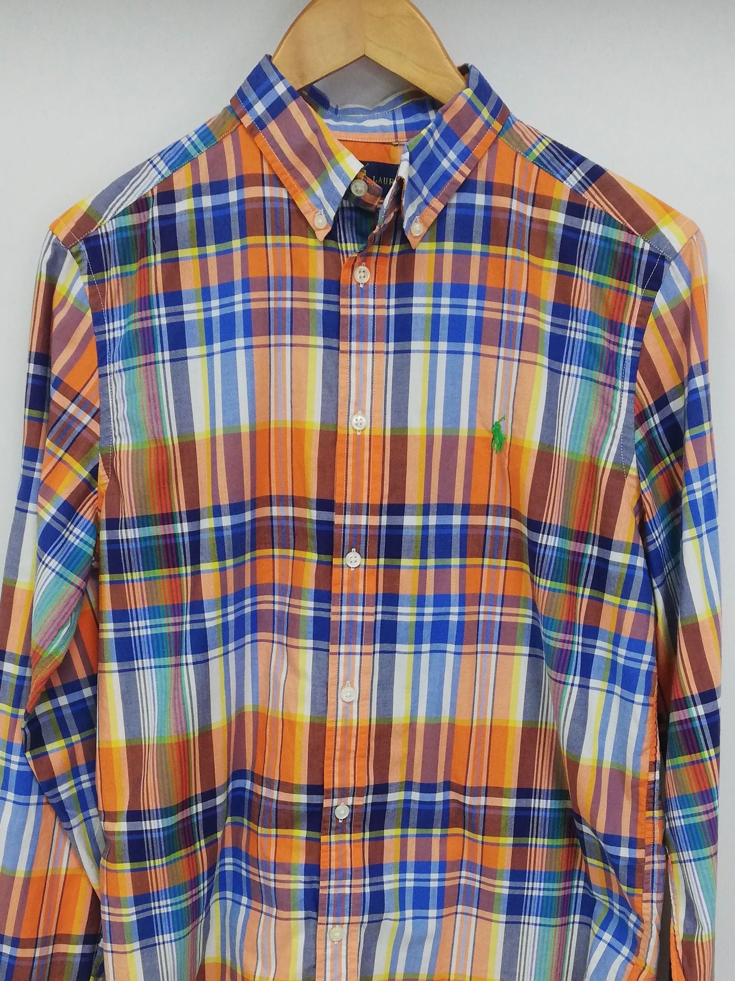 Camisa Polo Ralph Lauren 🏇🏼 color patron de cuadros en naranja, azul, amarillo y blanco Talla XL (18) de niño Entalle Regular