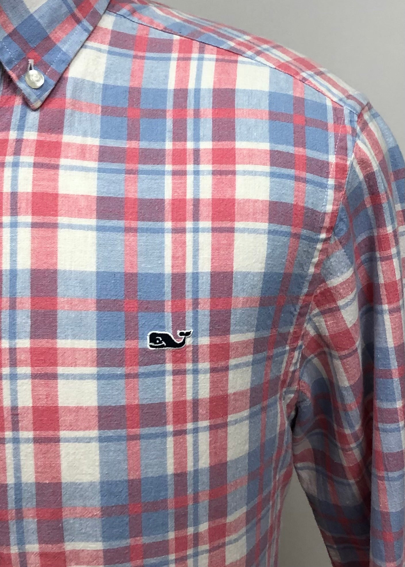 Camisa de botones Vineyard Vines 🐳 De Lino color blanco con patrón de cuadros en rosado y celeste Talla M Entalle Slim Fit