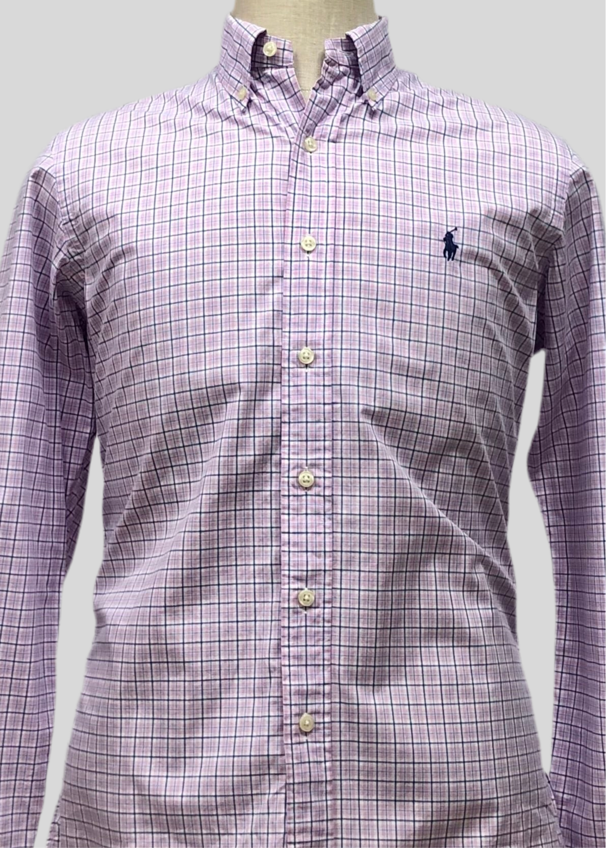 Camisa Polo Ralph Lauren 🏇🏼 color blanco con patron de cuadros en rosado, celeste y azul navy Talla S Entalle Regular