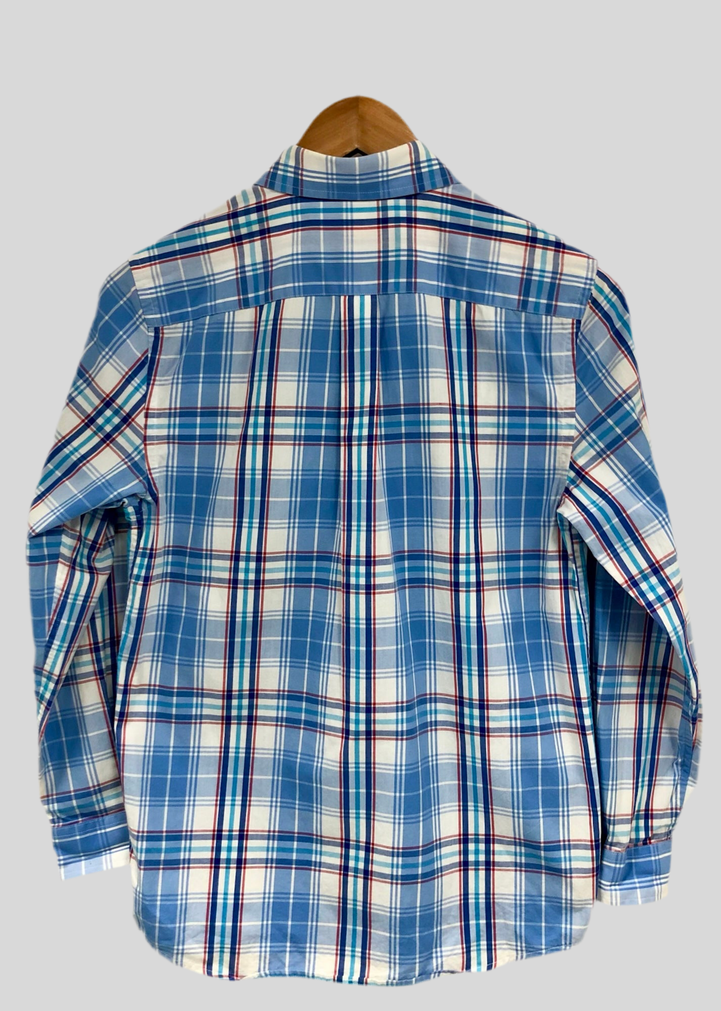 Camisa de niño Vineyard Vines 🐳 con patrón de cuadros en color azul, blanco y rojo Talla M (12-14) Entalle Regular