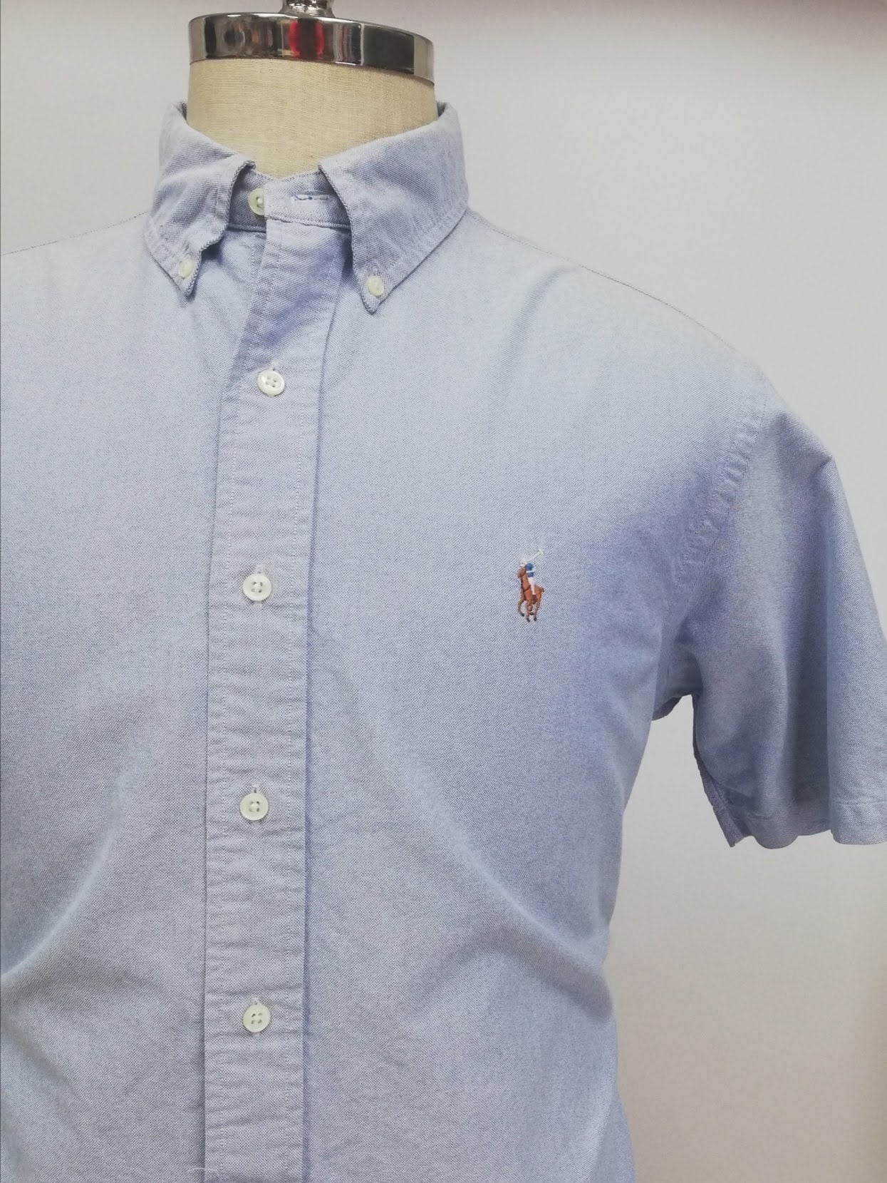 Camisa de botones en color celeste Oxford Polo Ralph Lauren 🏇🏼 Talla L Entalle Clásico (ver descripción)