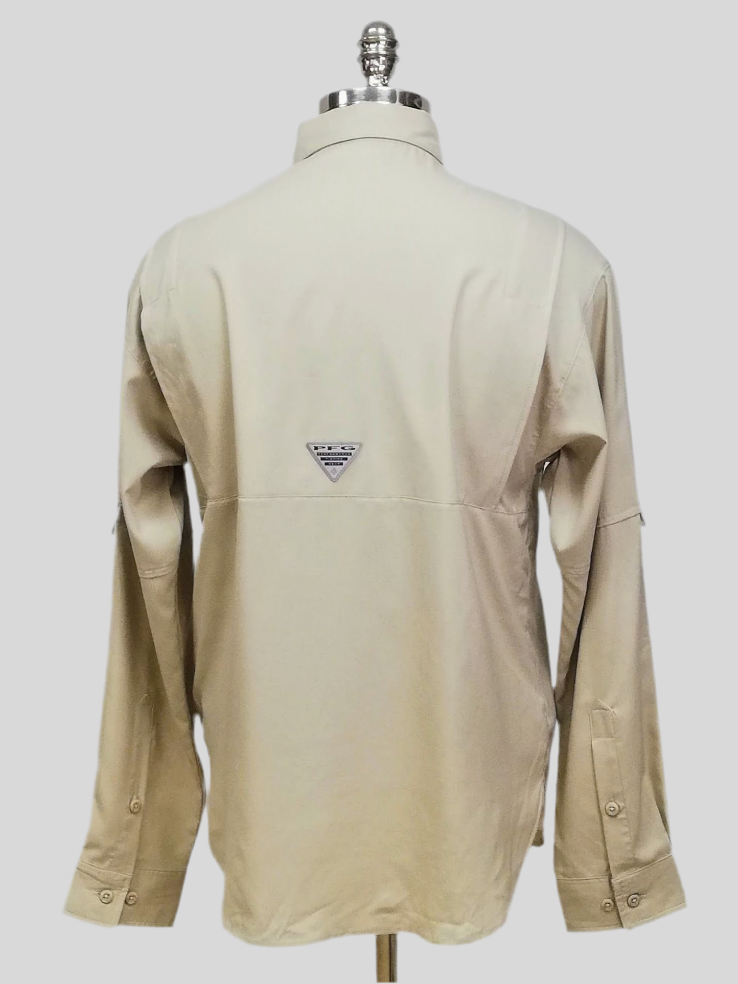 Camisa Columbia 🔹con bolsillo color Kaki claro con Omni Shade Talla S (ver descripción)