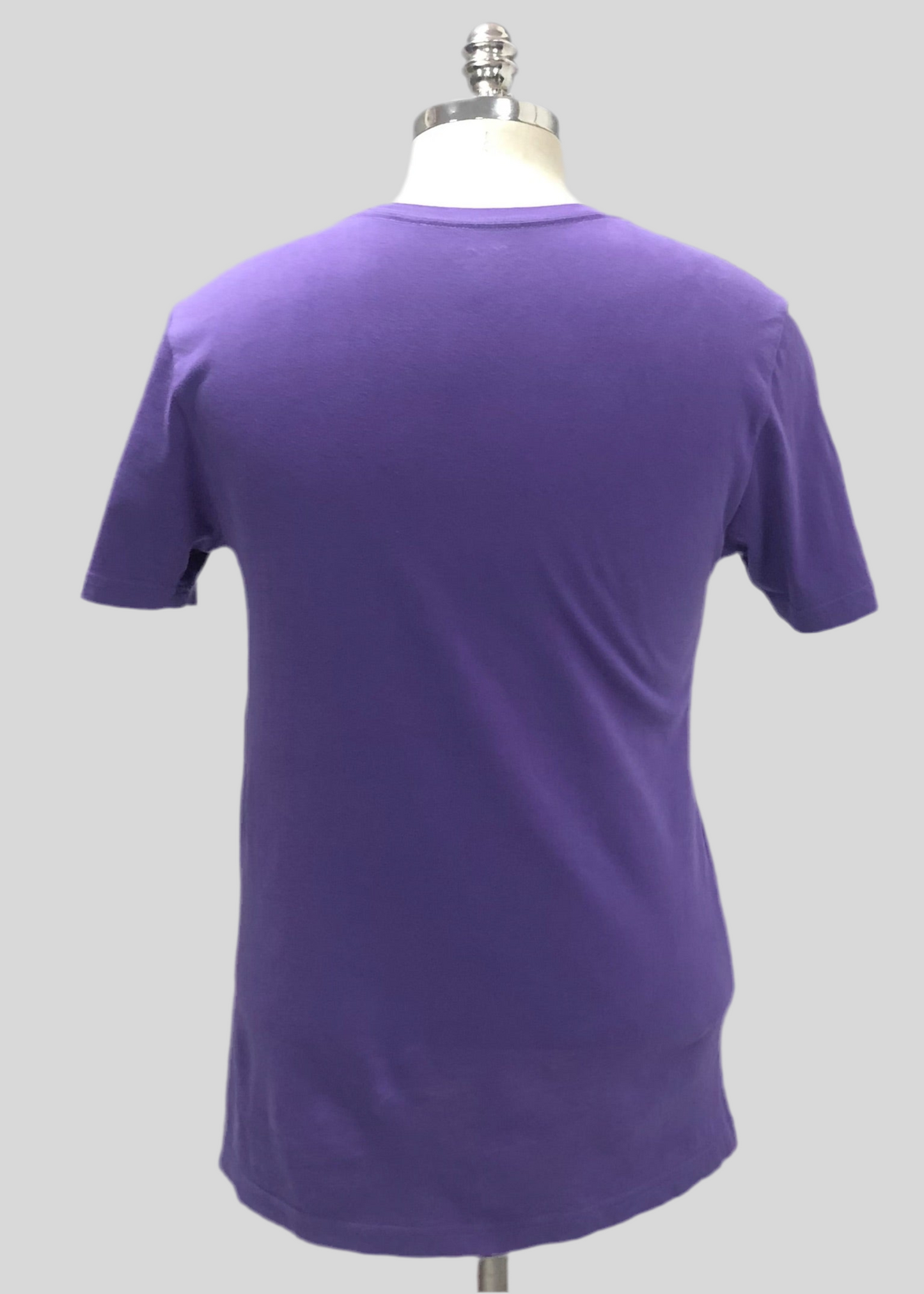 Camiseta cuello redondo de niño Ralph Lauren 🏇🏼 Color morado Talla L (14-16) Entalle Regular (ver descripción)