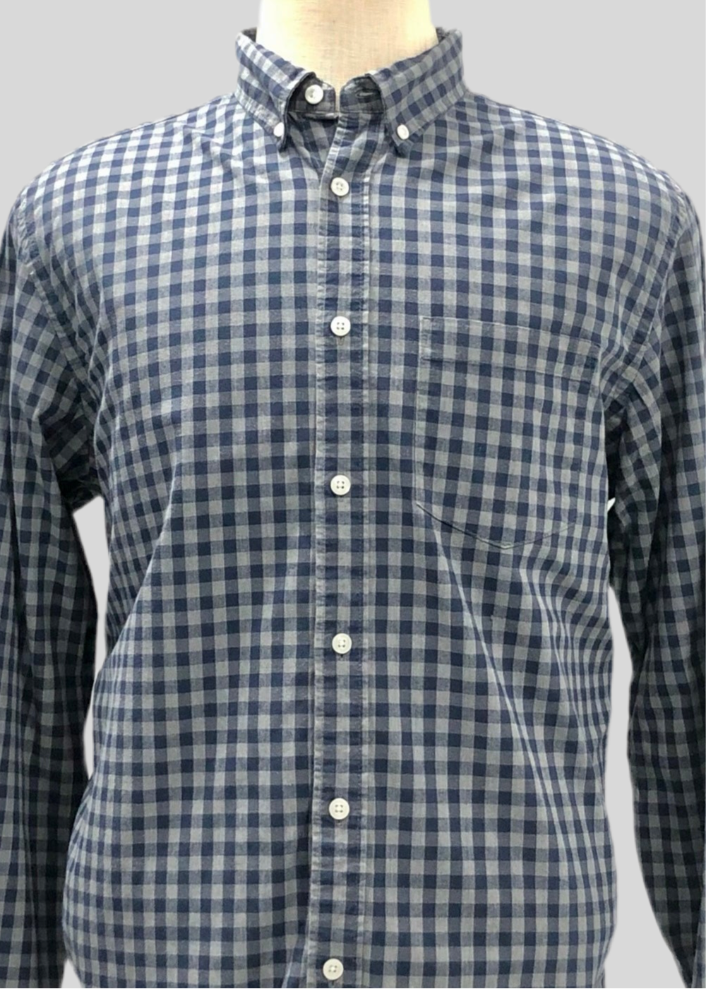 Camisa de botones Old Navy de cuadros color gris y azul navy Talla L Entalle Regular