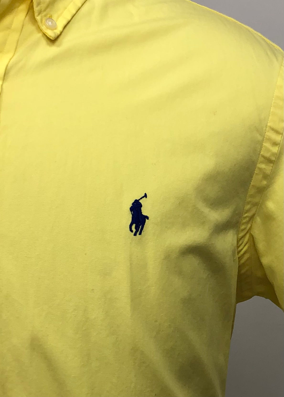 Camisa de botones Polo Ralph Lauren 🏇🏼 en color amarillo claro Talla M Entalle Regular