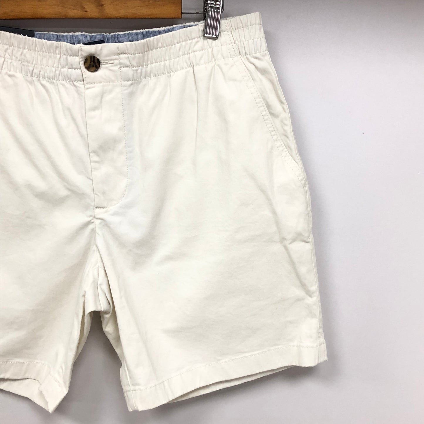 Short Casual Tommy Hilfiger 🇺🇸 color blanco talla M