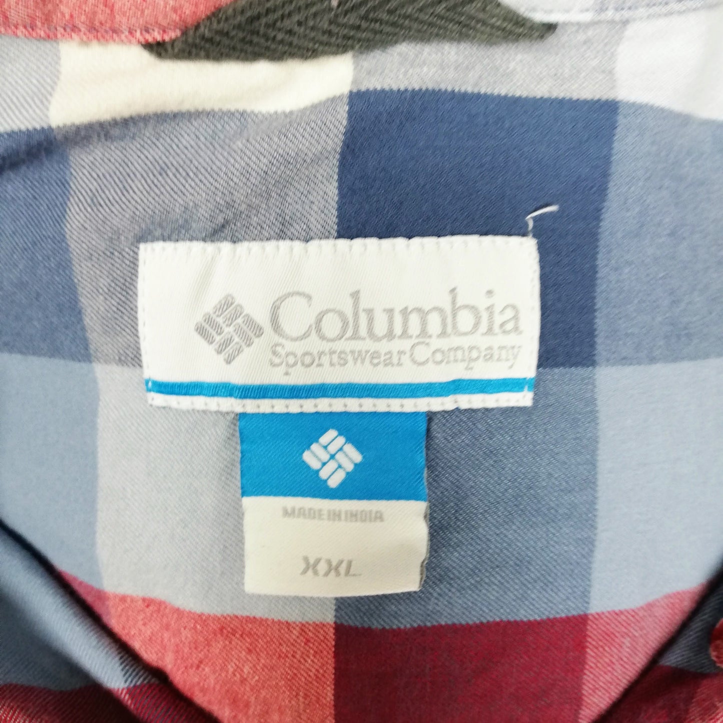 Camisa Columbia 🔹 Con patrón de cuadros en color rojo, azul y blanco Talla XXL