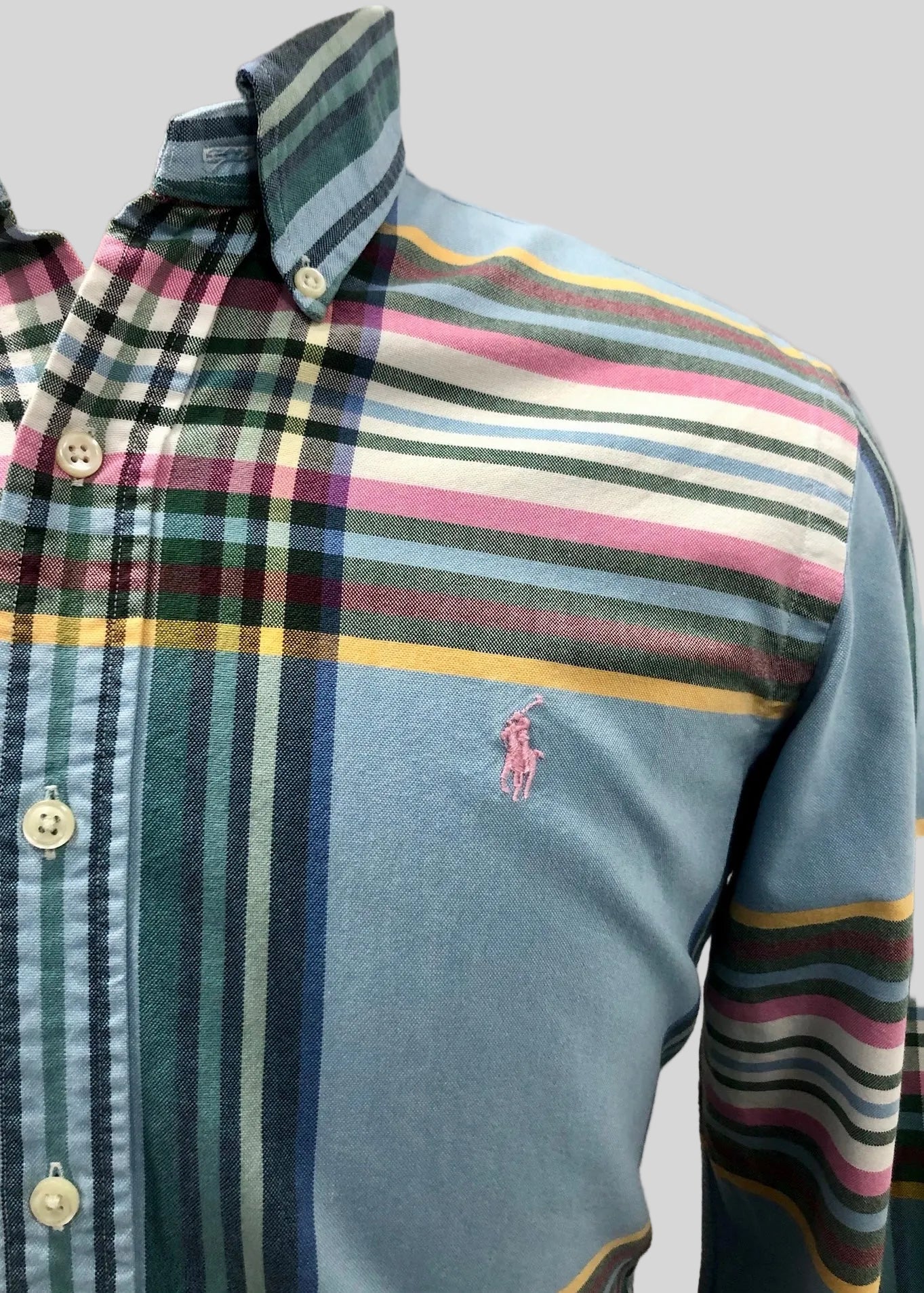 Camisa Polo Ralph Lauren 🏇🏼 Oxford de cuadros tartán en color celeste, rosado y blanco Talla M Entalle Clásico