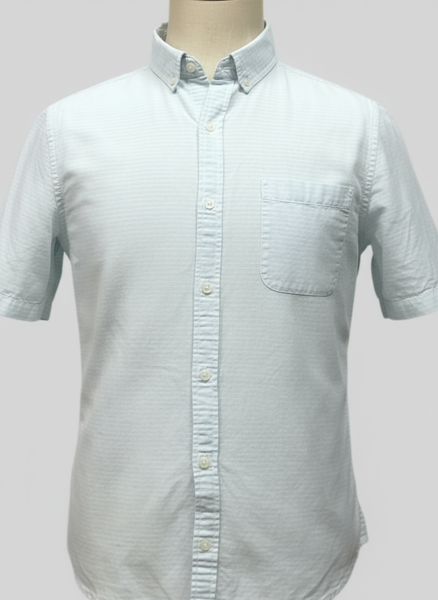 Camisa de botones Vineyard Vines 🐳 con patrón de rayas en color celeste claro y blanco Talla M Entalle Slim Fit