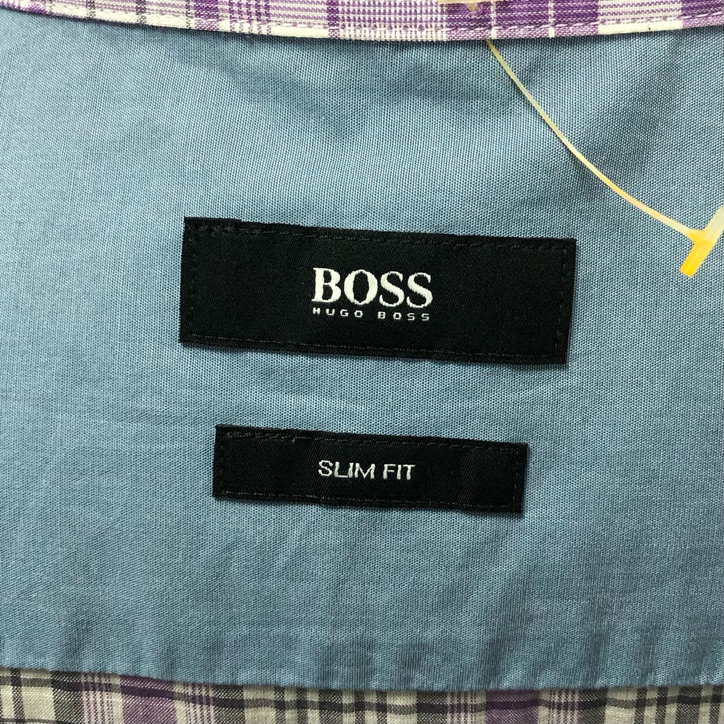 Camisa de botones Hugo Boss 🇩🇪 color blanco con patrón de cuadros morado y gris Talla XL Entalle Slim Fit