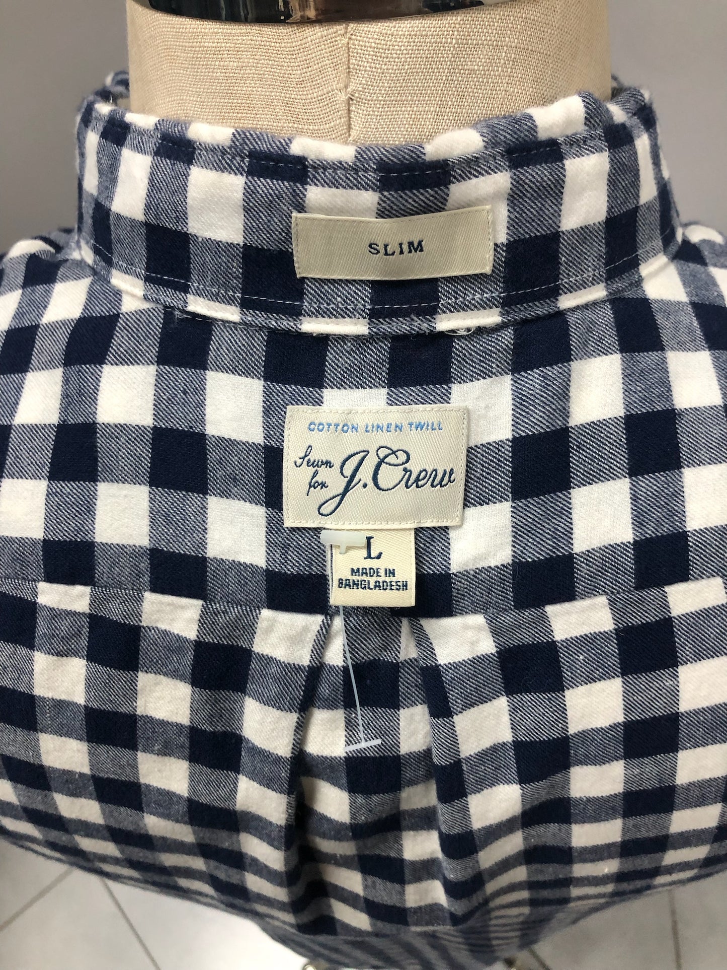 Camisa J.Crew 🇺🇸 con patrón de cuadros en color negro y blanco Talla L Entalle Slim Fit