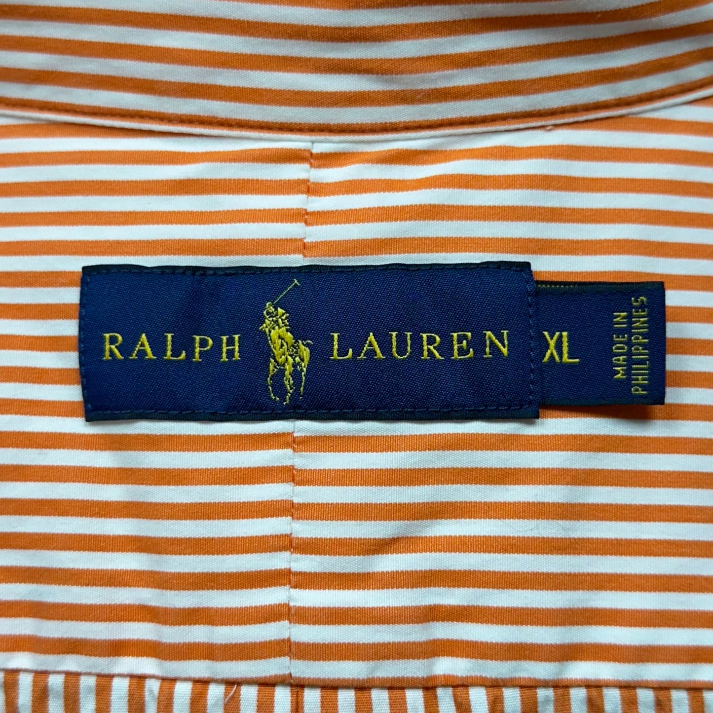 Camisa Polo Ralph Lauren 🏇🏼 color blanco con patron de rayas en color naranja Talla XL Entalle Regular