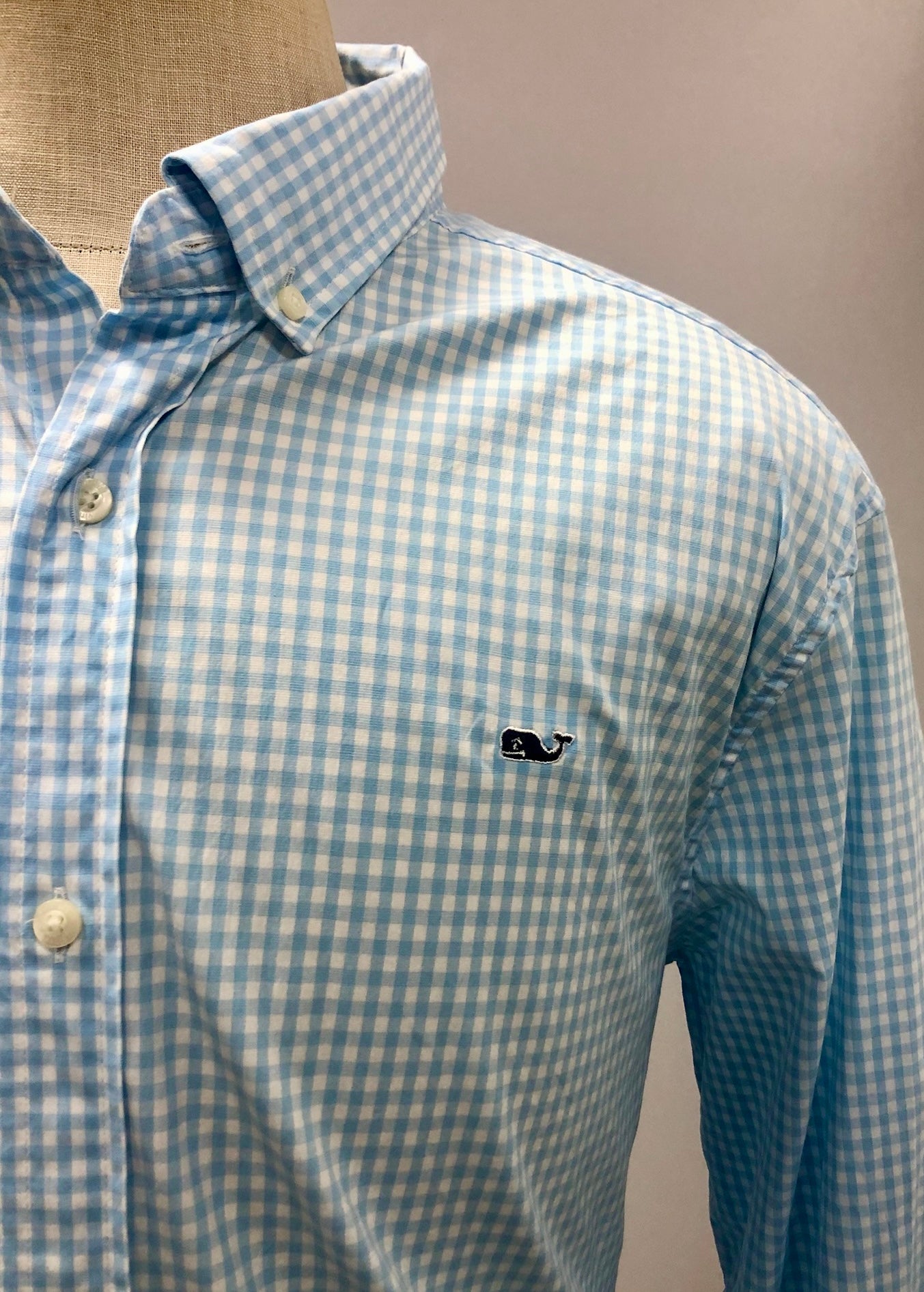 Camisa de botones Vineyard Vines 🐳 de cuadros gingham en color celeste y blanco Talla XL Entalle Clásico