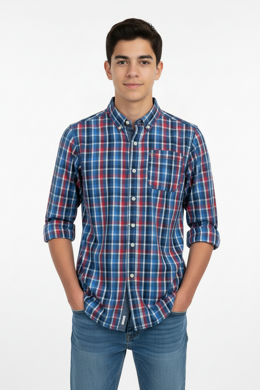 Camisa de niño Tommy Hilfiger 🇺🇸 con patron de cuadros en azul, rojo y blanco Talla L (16-18) Entalle Regular