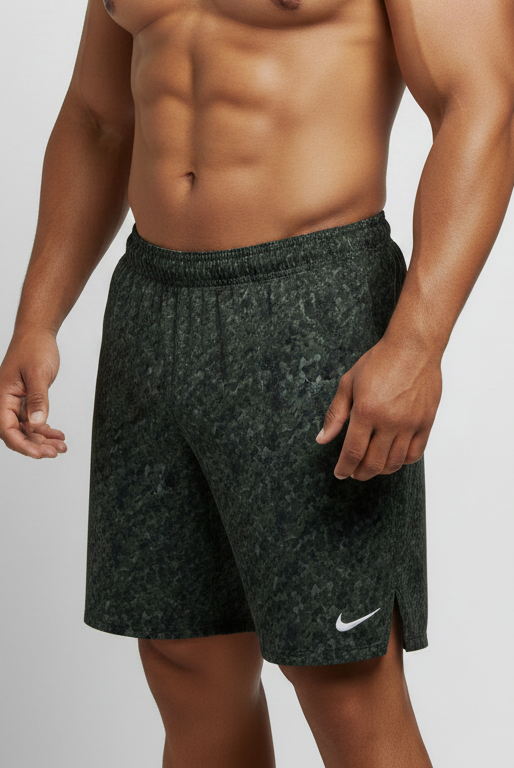 Short Deportivo Nike ✔️ Tela performance con diseño de camuflaje en color verde oliva y negro talla L