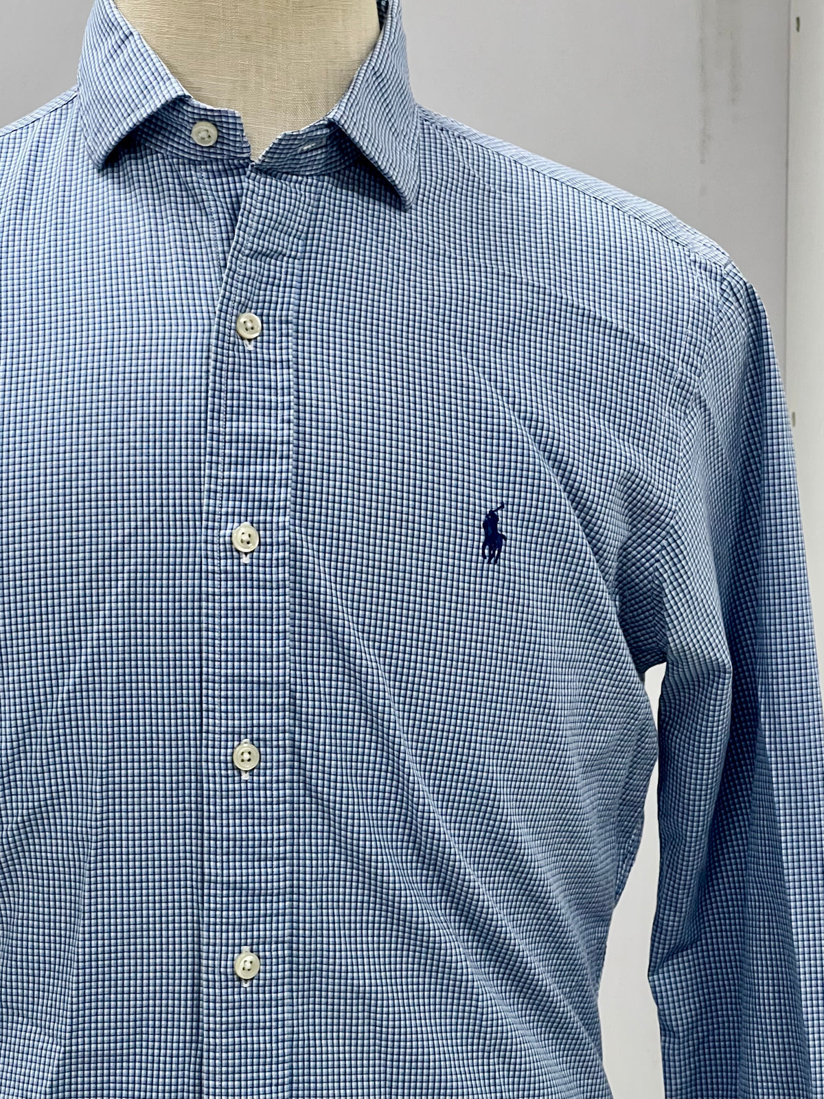 Camisa Polo Ralph Lauren 🏇🏼 de cuadros finos en azul y blanco Talla M Entalle Custom Fit
