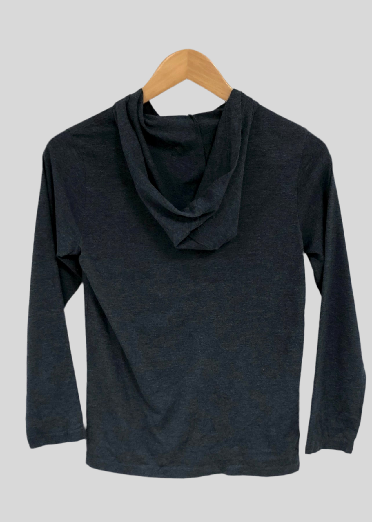 Sueter Jersey de niño con capucha Tommy Hilfiger 🇺🇸 color azul navy y logo tradicional Talla M