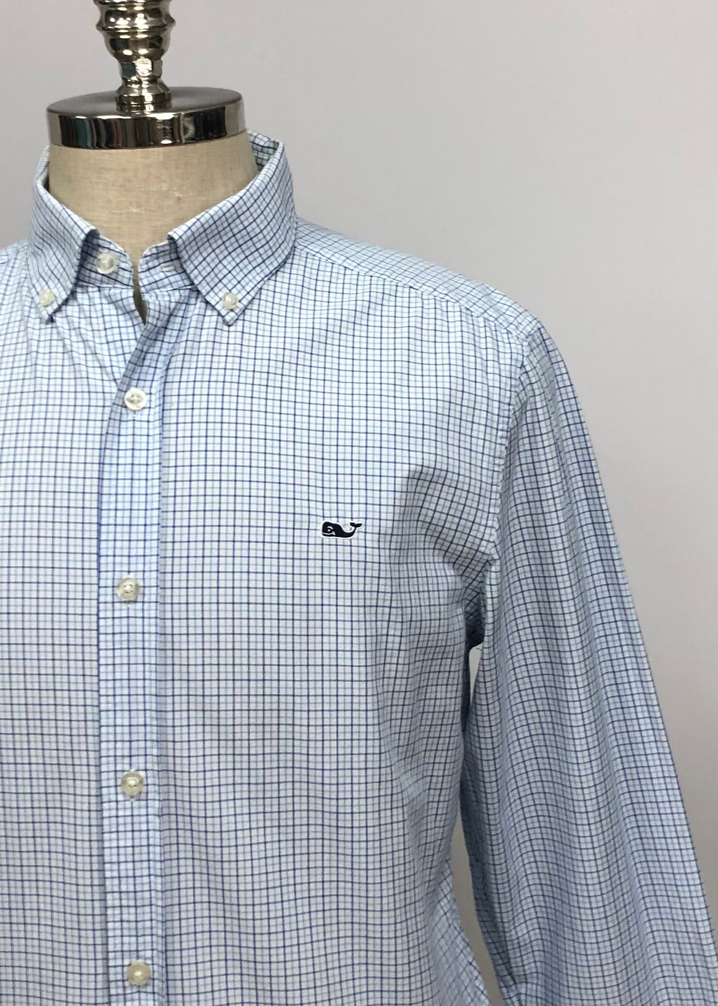 Camisa Vineyard Vines 🐳 color blanco de cuadros en color azul y celeste Talla M Entalle Regular