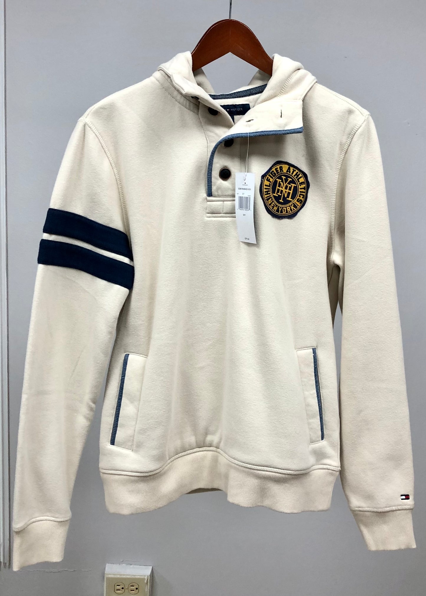 Sudadera Hoodie Tommy Hilfiger 🇺🇸 color crema con logo de escudo Talla S