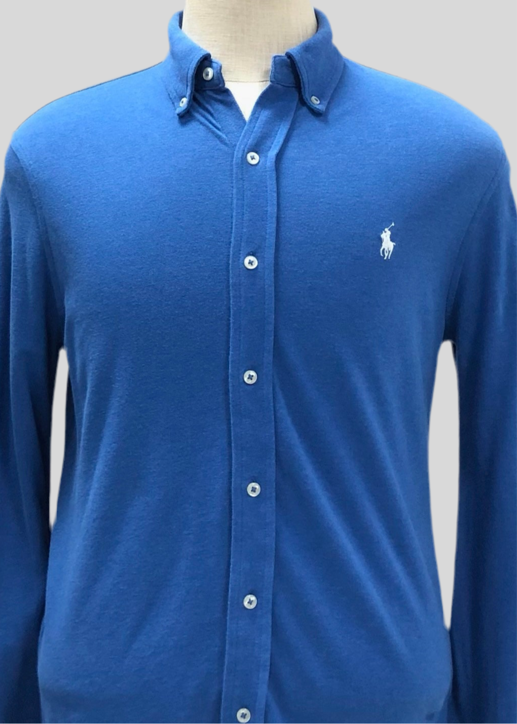 Camisa de botones Polo Ralph Lauren 🏇🏼 Tela camiseta (Featherweight Mesh) en color azul Talla M Entalle Regular