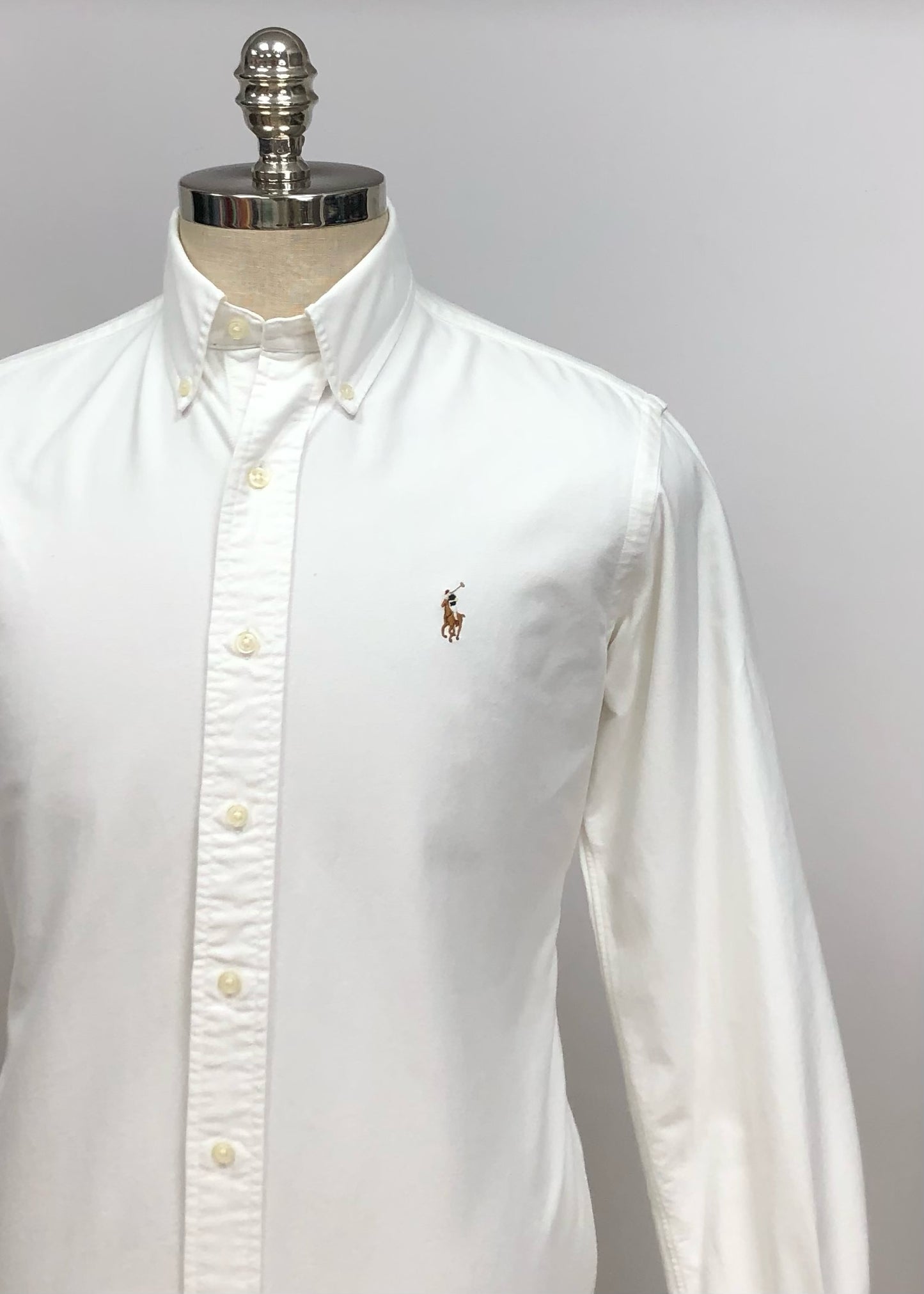 Camisa de botones Polo Ralph Lauren 🏇🏼 Oxford en color blanco Talla S Entalle Clásico