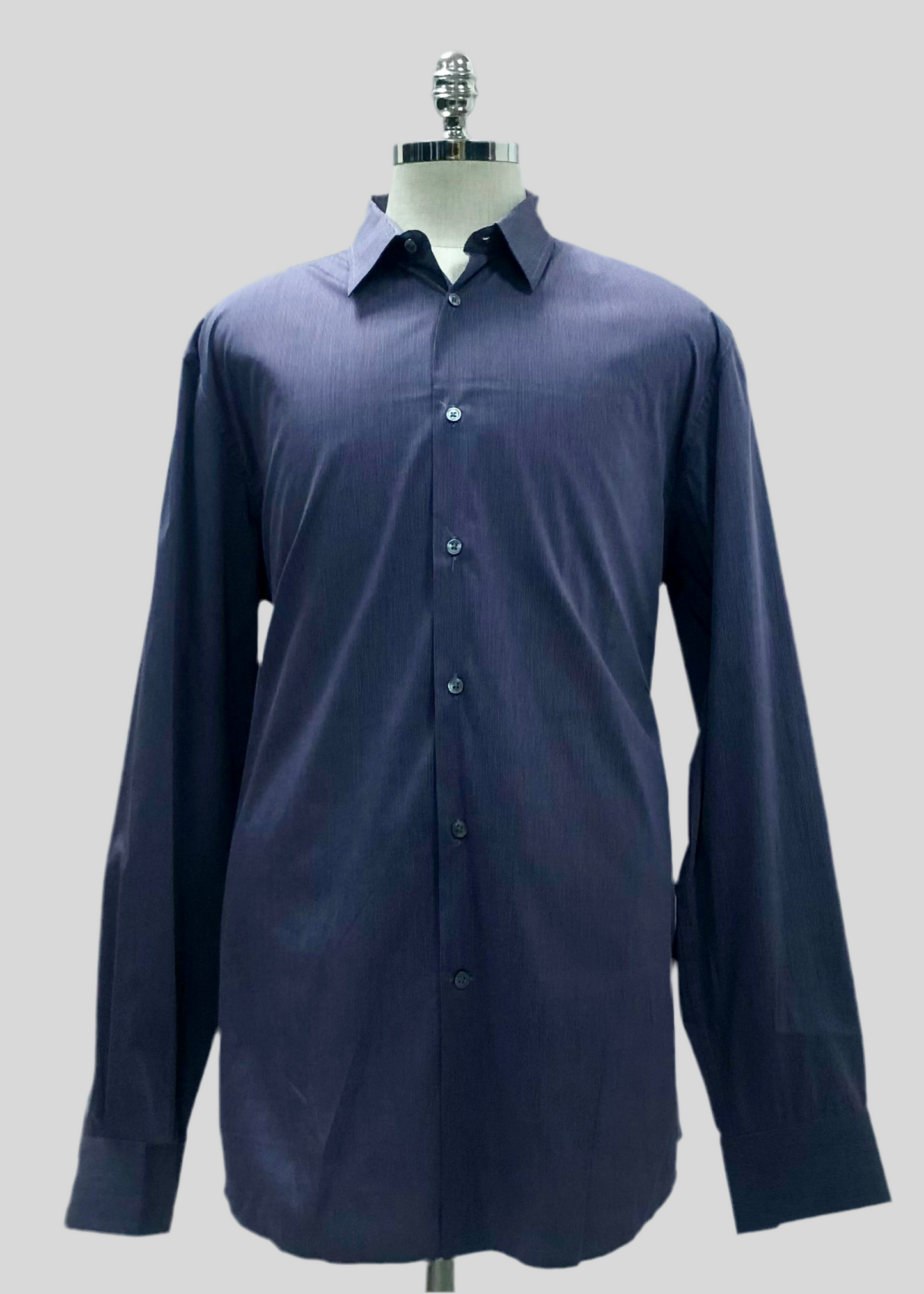 Camisa de botones John Varvatos 🇺🇸 con finas rayas en color morado y blanco Talla L Regular