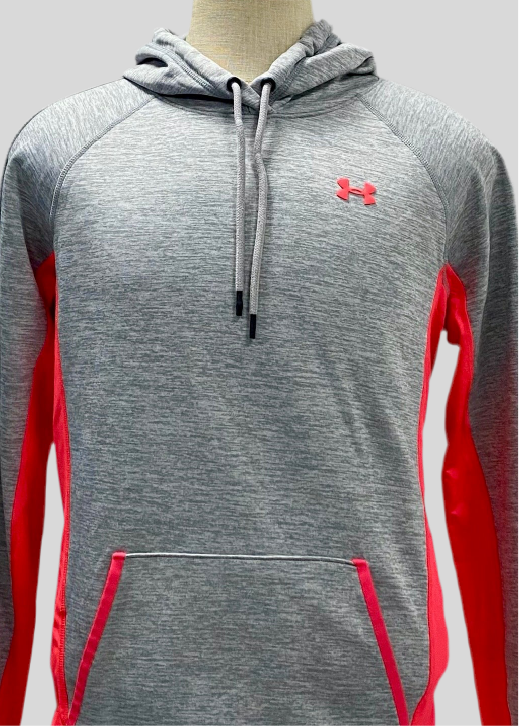 Sudadera Hoodie Under Armour 🏋🏽 color gris claro y naranja neon Talla L