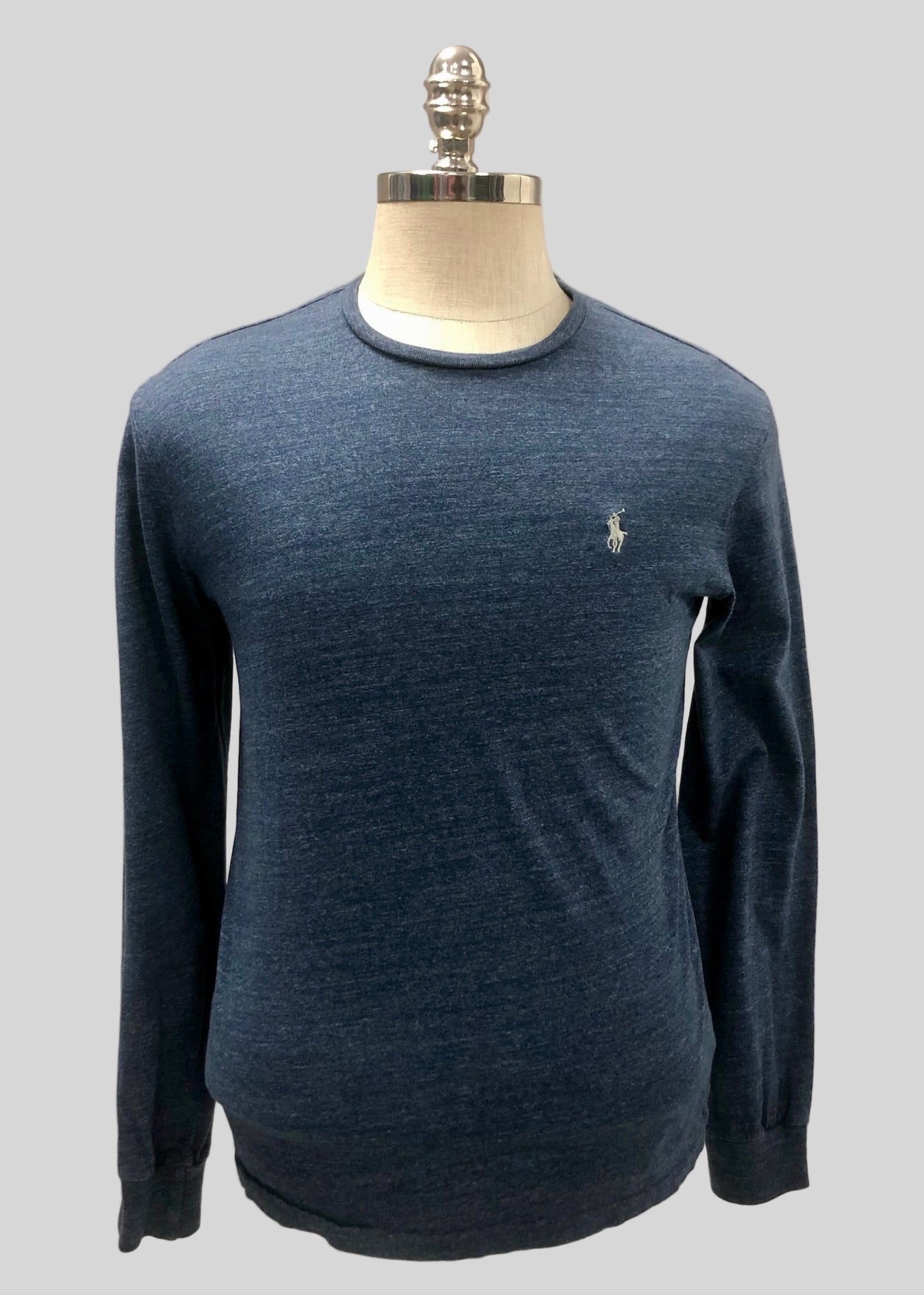 Camiseta cuello redondo Polo Ralph Lauren 🏇🏼 color azul grisáceo manga larga Talla S Entalle Regular