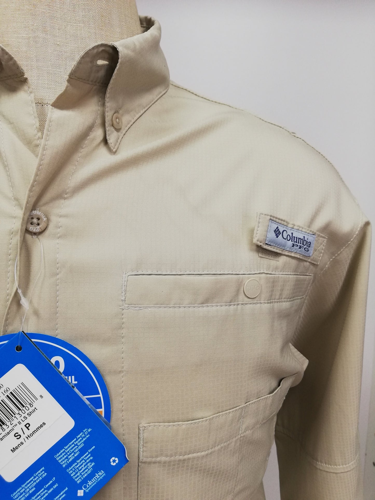 Camisa Columbia 🔹con bolsillo color Kaki claro con Omni Shade Talla S (ver descripción)