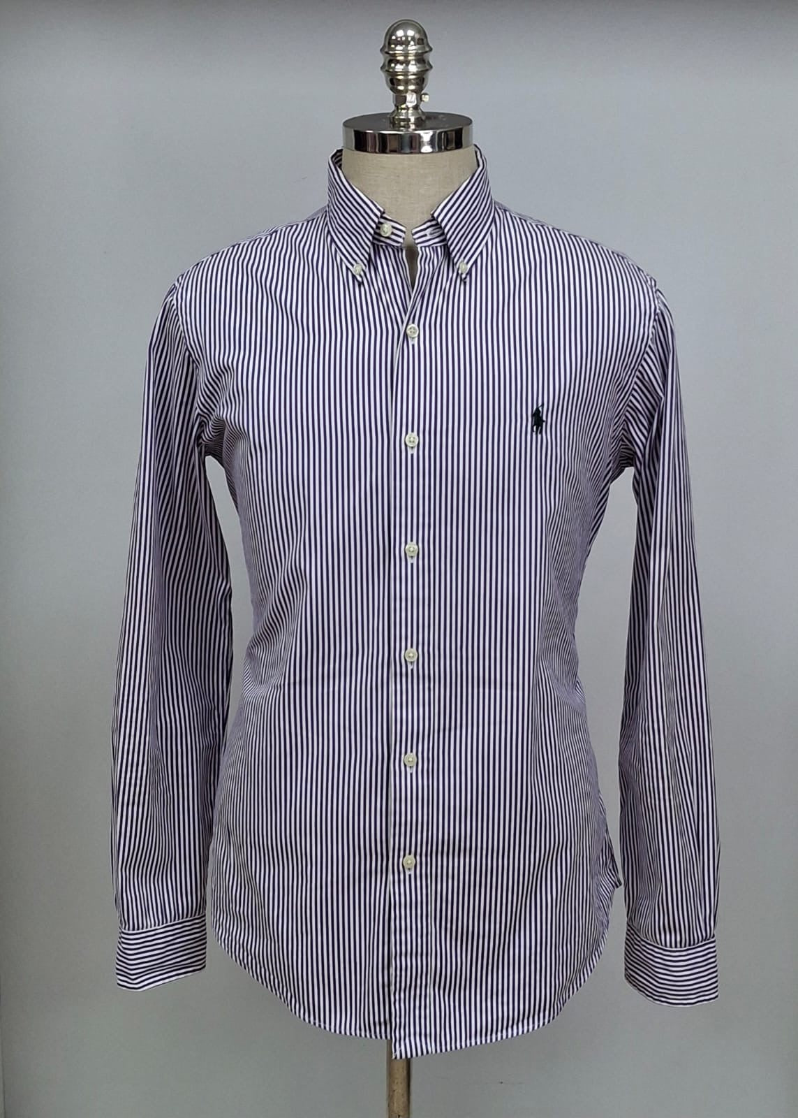 Camisa Polo Ralph Lauren 🏇🏼 con patron de rayas en color morado y blanco Talla M Entalle Custom Fit