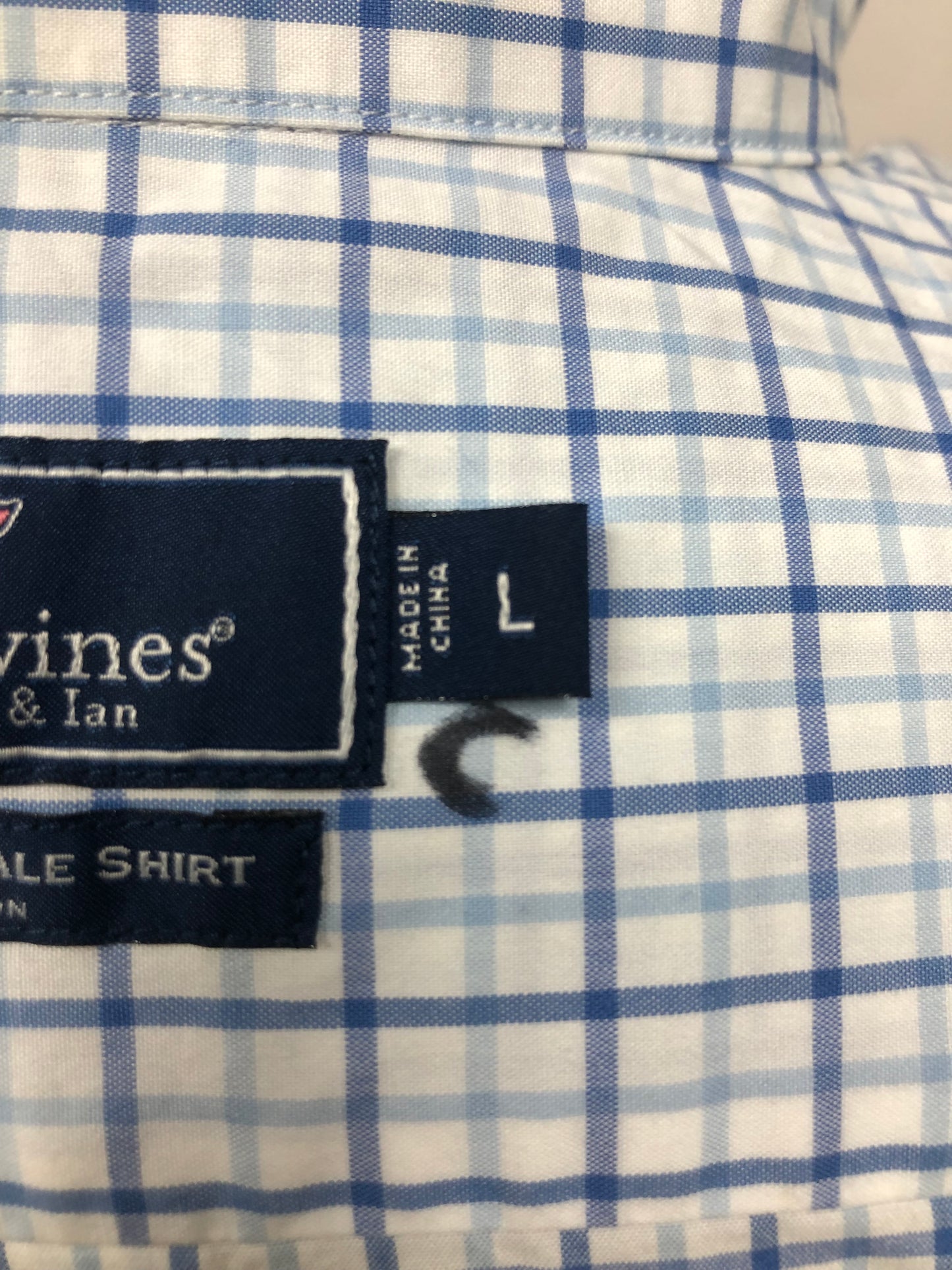 Camisa de botones Vineyard Vines 🐳 color blanco de cuadros en color celeste y azul Talla L Entalle Clasico (ver descripción)