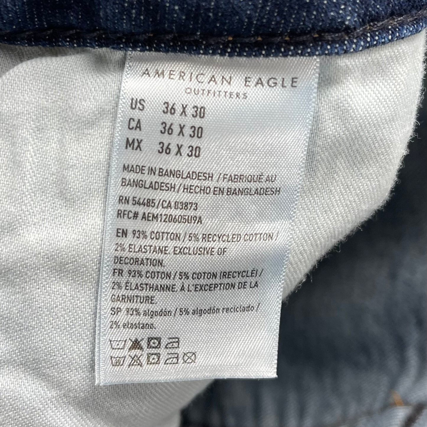 Pantalon jeans American Eagle 🦅  color azul oscuro Talla 36x30 Corte Slim Fit