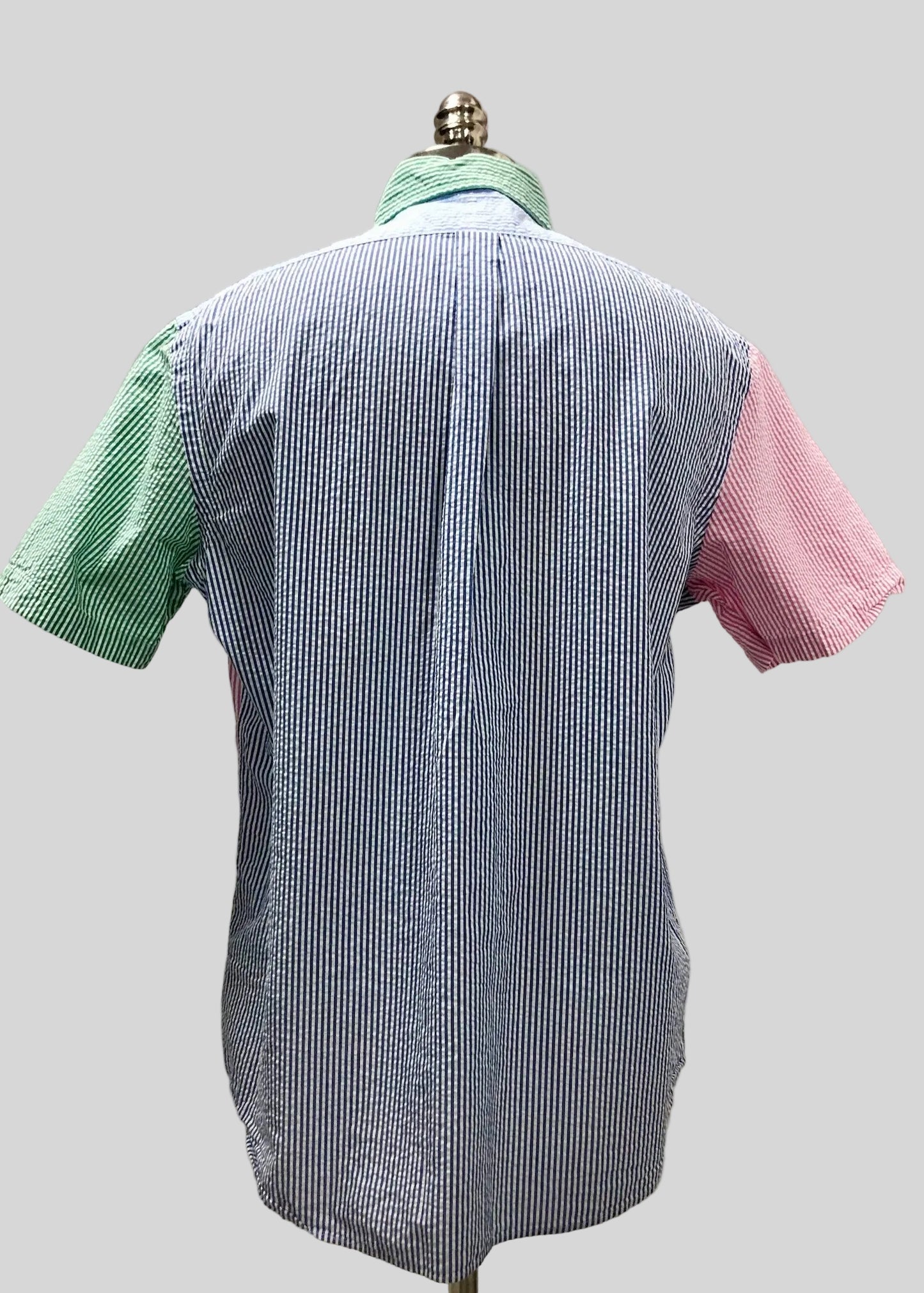 Camisa de botones Polo Ralph Lauren 🏇🏼 Seersucker de rayas en verde claro, rosado y azul Talla L Entalle Regular