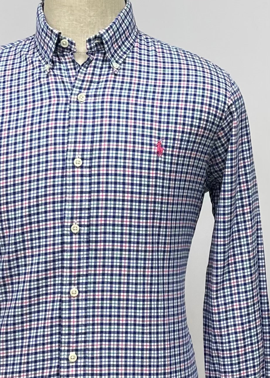 Camisa Polo Ralph Lauren 🏇🏼 color blanco con patron de cuadros rosado, verde y azul Talla M Entalle Regular