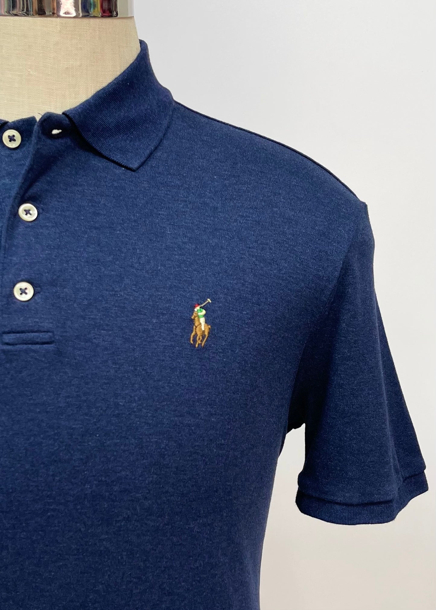 Camiseta Polo Ralph Lauren 🏇🏼 color azul oscuro Talla M Entalle Clásico