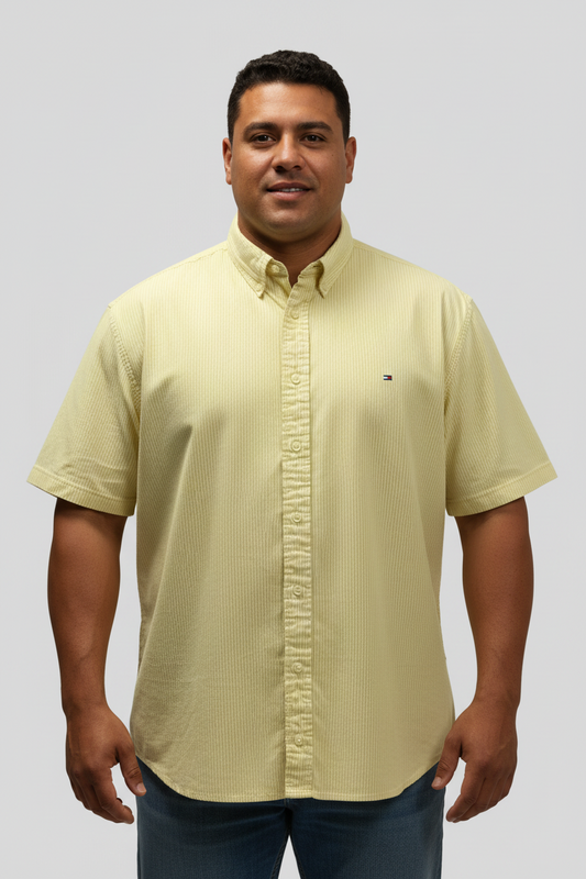 Camisa Tommy Hilfiger 🇺🇸 color Amarillo con patrón de rayas en color blanco Talla XXL Entalle Regular