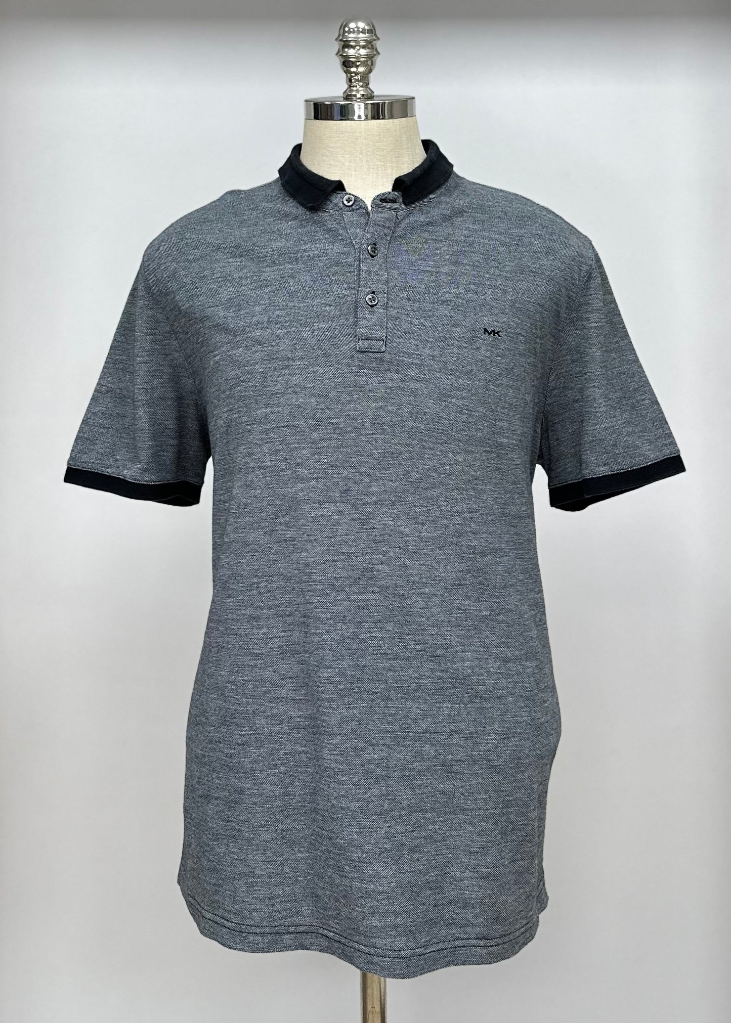 Camiseta Polo Michael Kors color gris y blanco Talla XL Entalle Regular