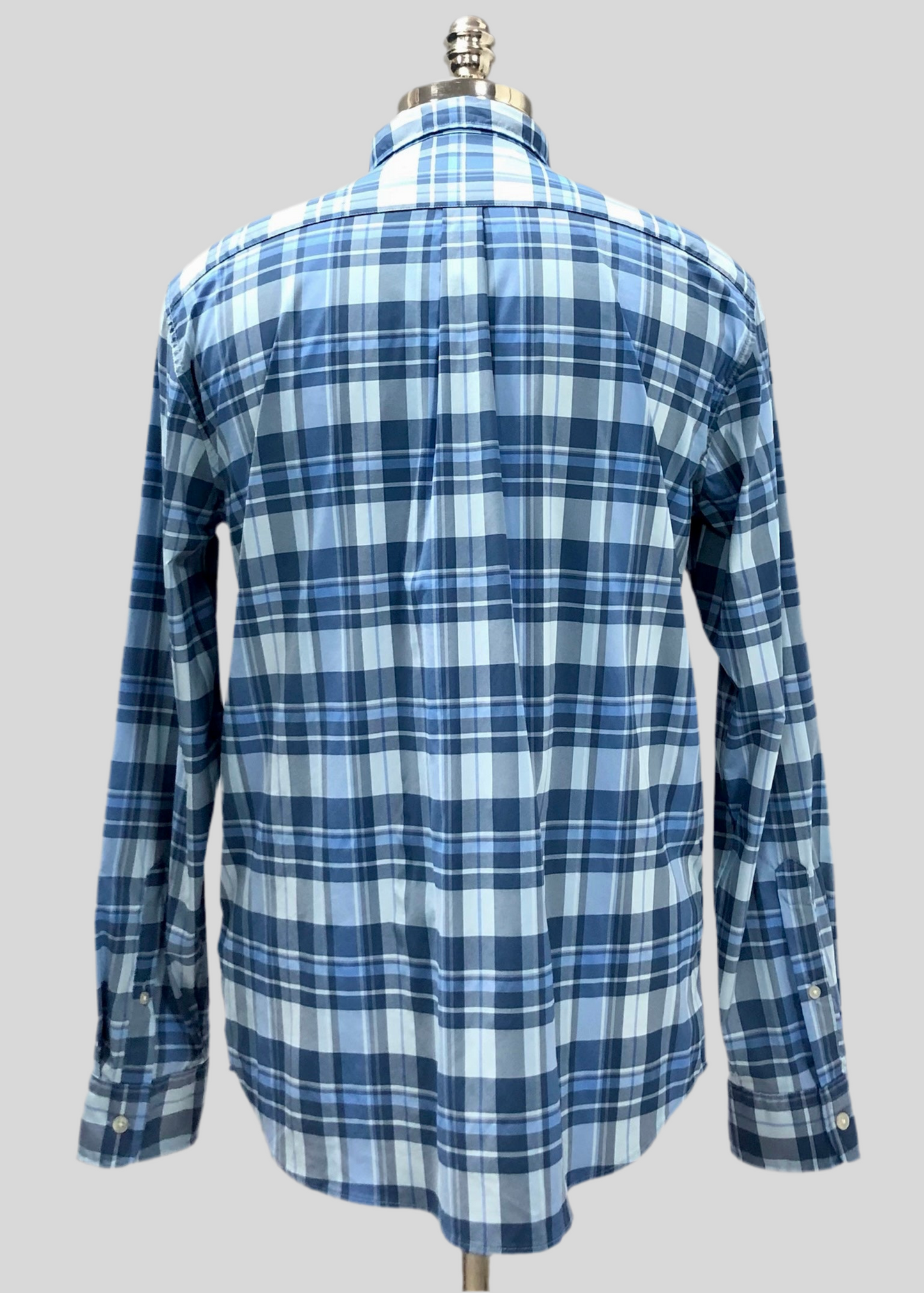 Camisa de botones Vineyard Vines 🐳 Performance de cuadros tartán en color azul, celeste y blanco Talla M Entalle Regular
