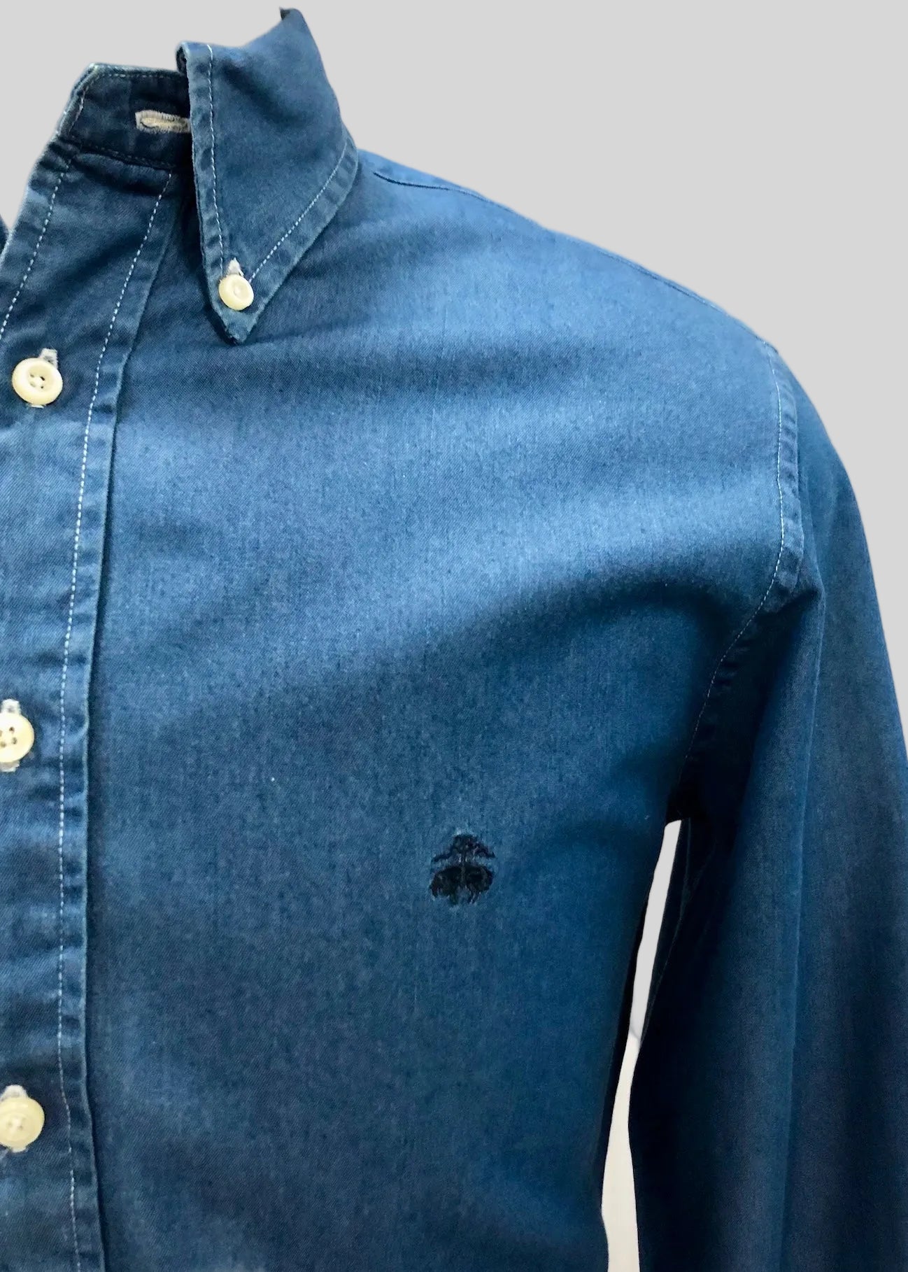Camisa de botones Brooks Brothers 🐑 de jeans en color azul oscuro Talla S Entalle Regular