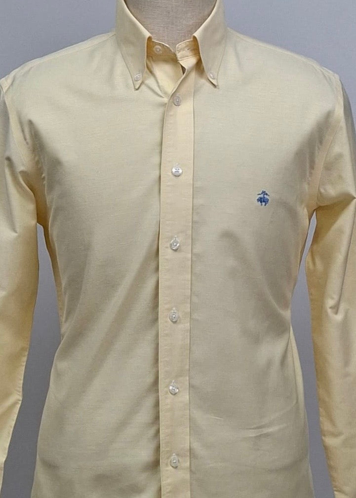 Camisa Brooks Brothers 🐑 color amarillo claro tornasol Talla M Entalle Regular