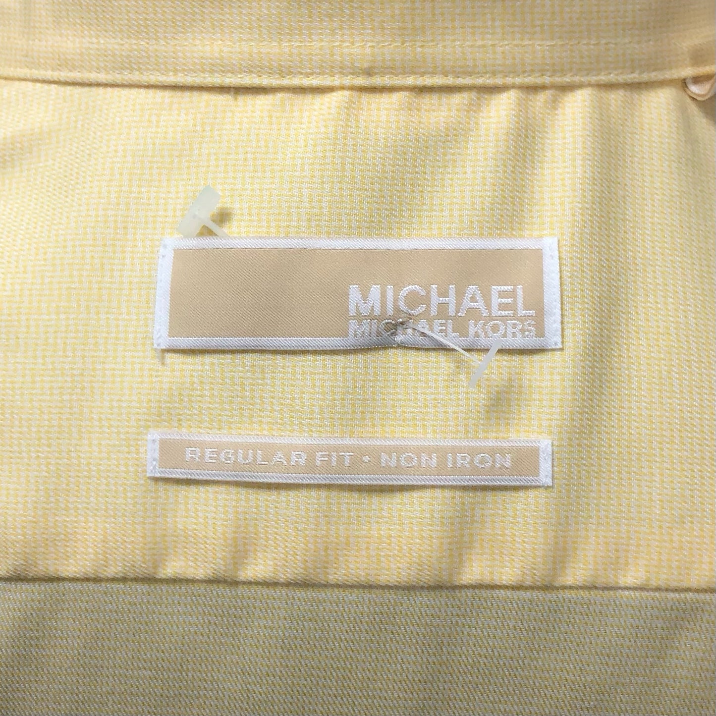 Camisa de botones Michael Kors 🇺🇸 color amarillo claro Talla M Entalle Regular