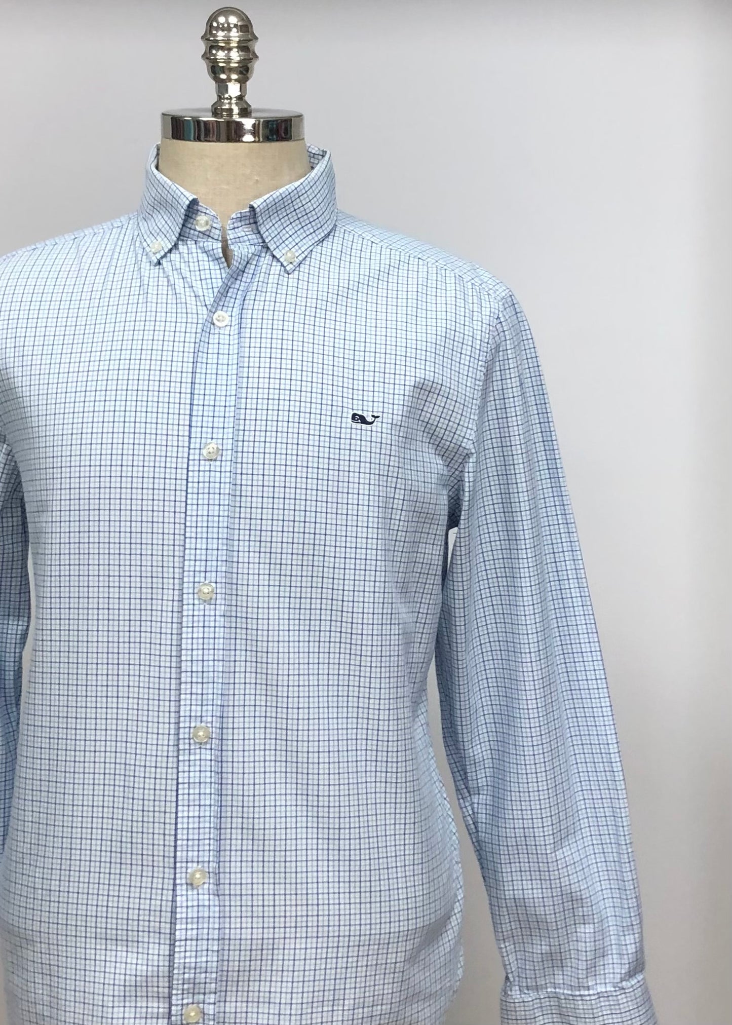 Camisa Vineyard Vines 🐳 color blanco de cuadros en color azul y celeste Talla M Entalle Regular