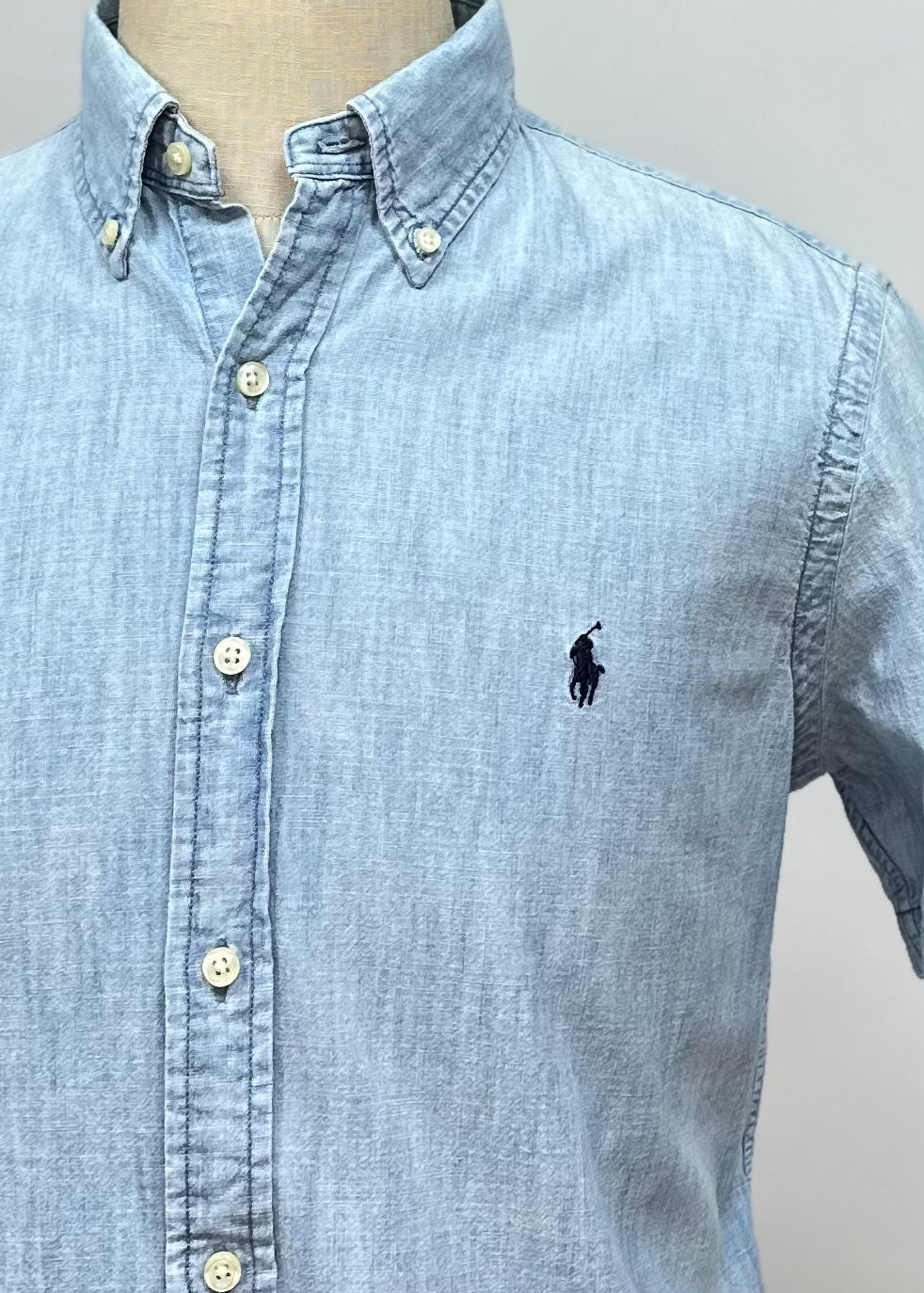 Camisa de botones Polo Ralph Lauren 🏇🏼 de jeans en color Celeste y logo en azul Talla M Entalle Clásico