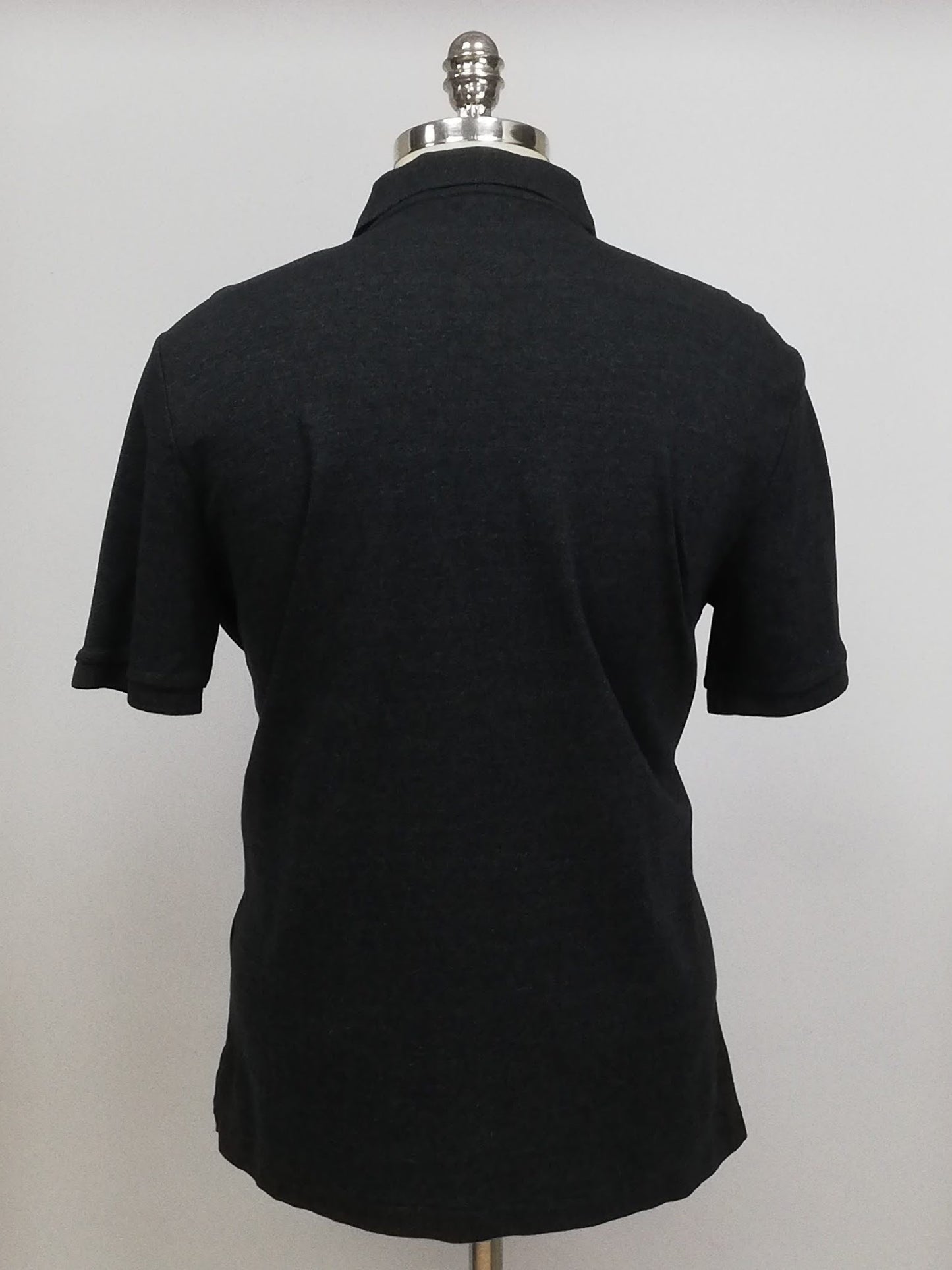 Camiseta Polo Ralph Lauren 🏇🏼color gris oscuro Talla L Entalle Clásico