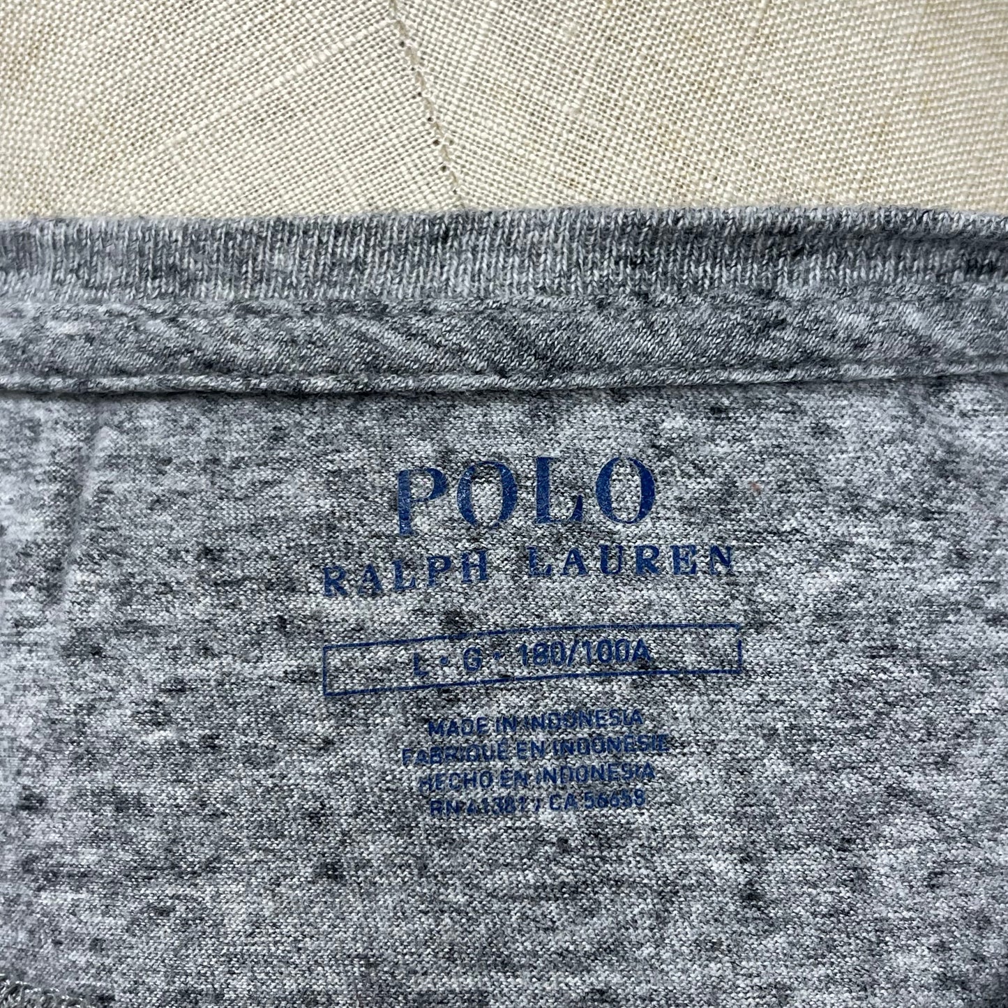 Camiseta cuello Redondo Polo Ralph Lauren 🏇🏼 color gris manga corta Talla Large Entalle Regular