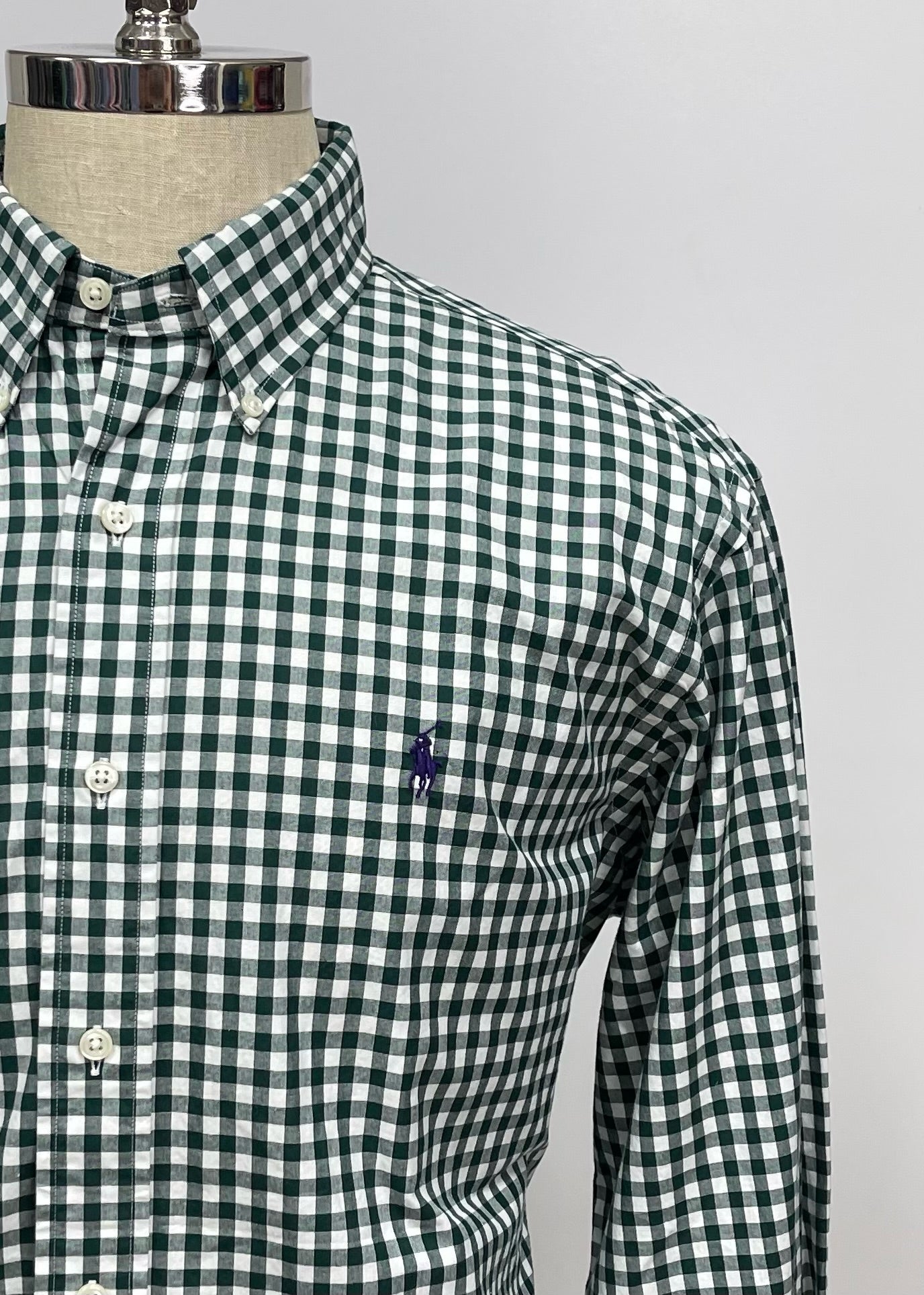 Camisa Polo Ralph Lauren 🏇🏼 con patrón de cuadros gingham verde oscuro y blanco Talla L Entalle Clasico