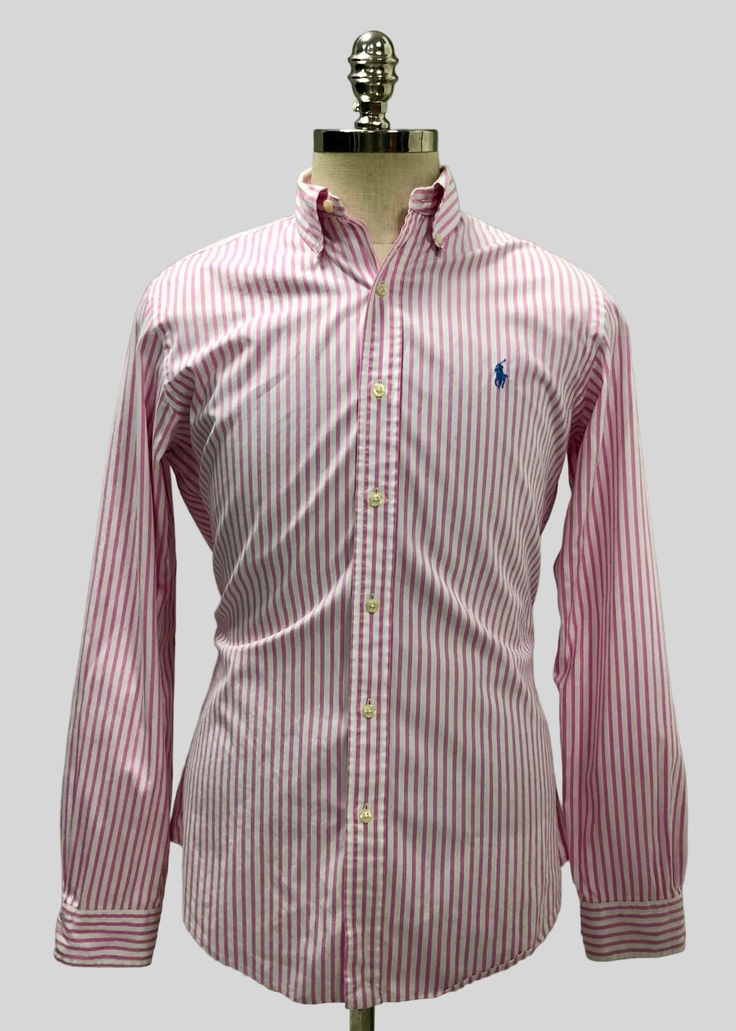Camisa de botones Polo Ralph Lauren 🏇🏼 Color blanco de cuadros en color rosado Talla M Entalle Custom Fit (ver descripción)