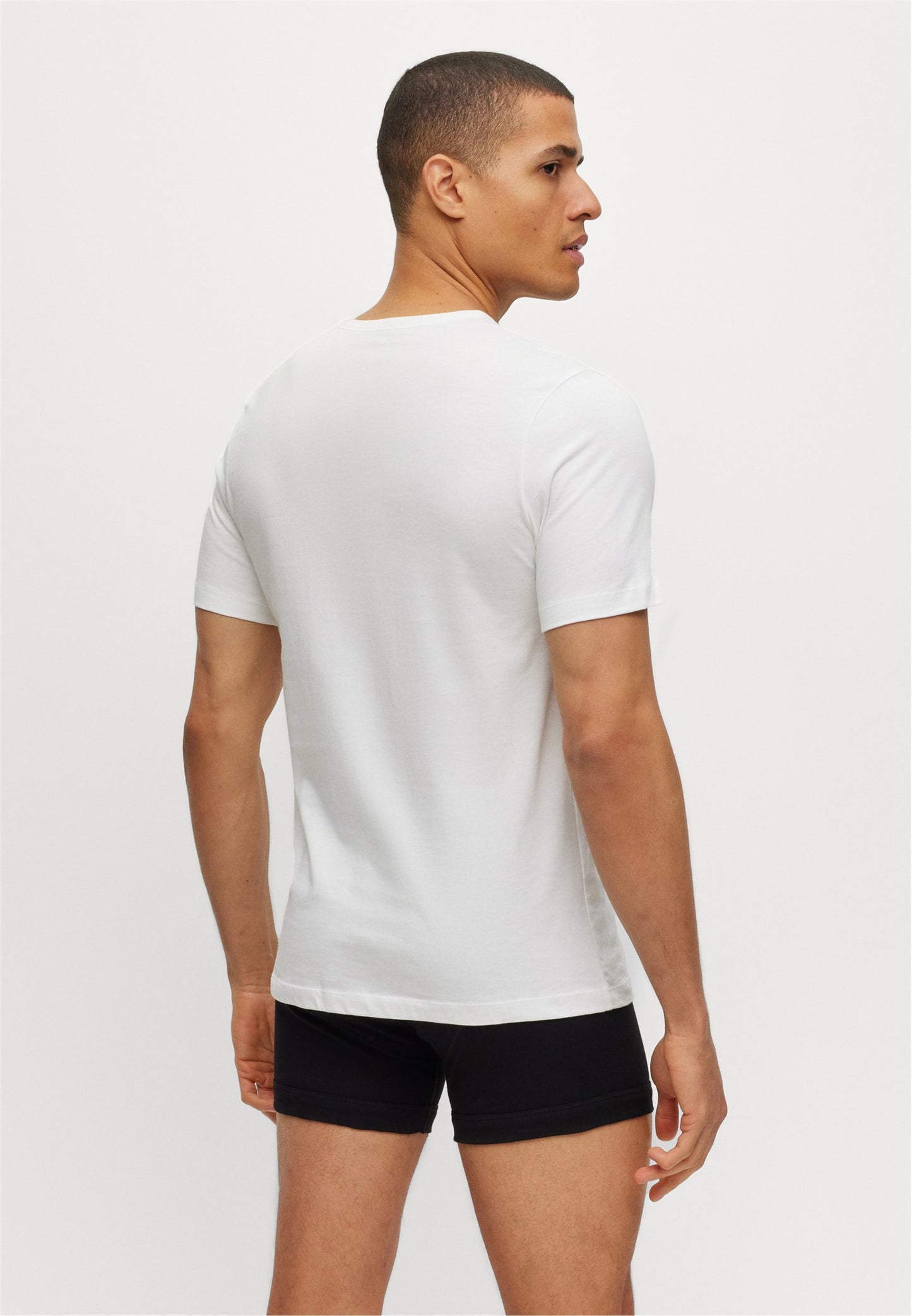 Paquete de 3 Camiseta Interior Hugo Boss 🇩🇪 Cuello redondo Tela algodón color blanco y negro Talla S